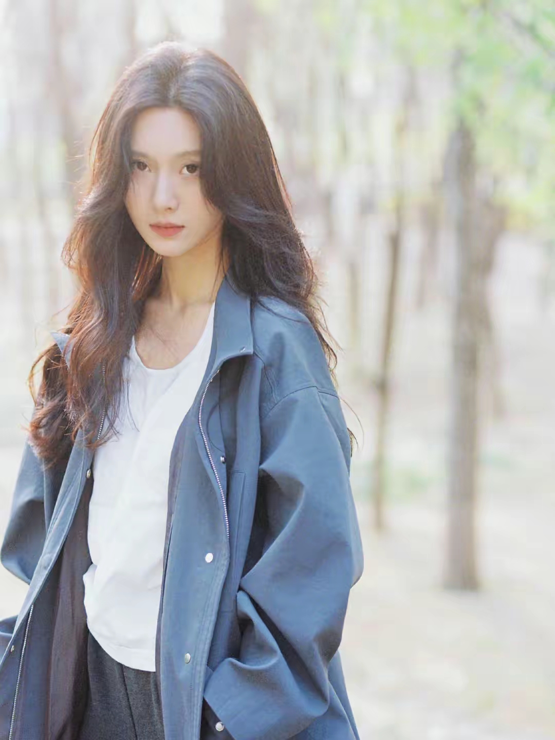 王子璇气质优雅写真插图5