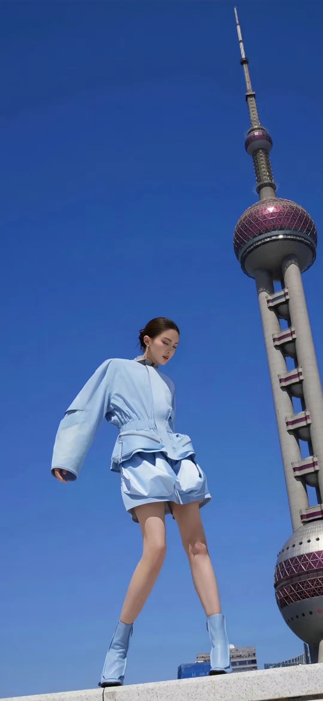 金晨又美又飒写真壁纸插图5