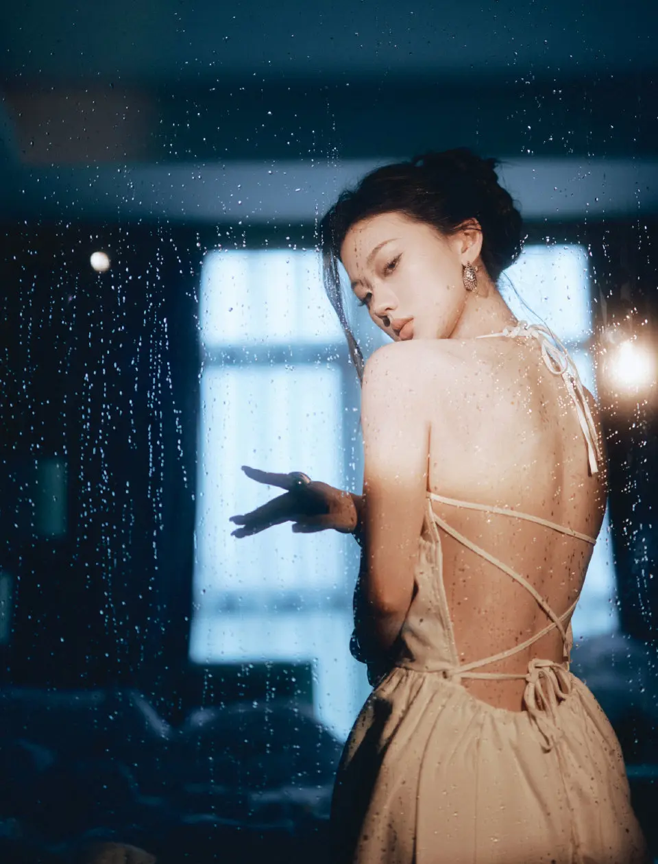 单依纯写真插图1