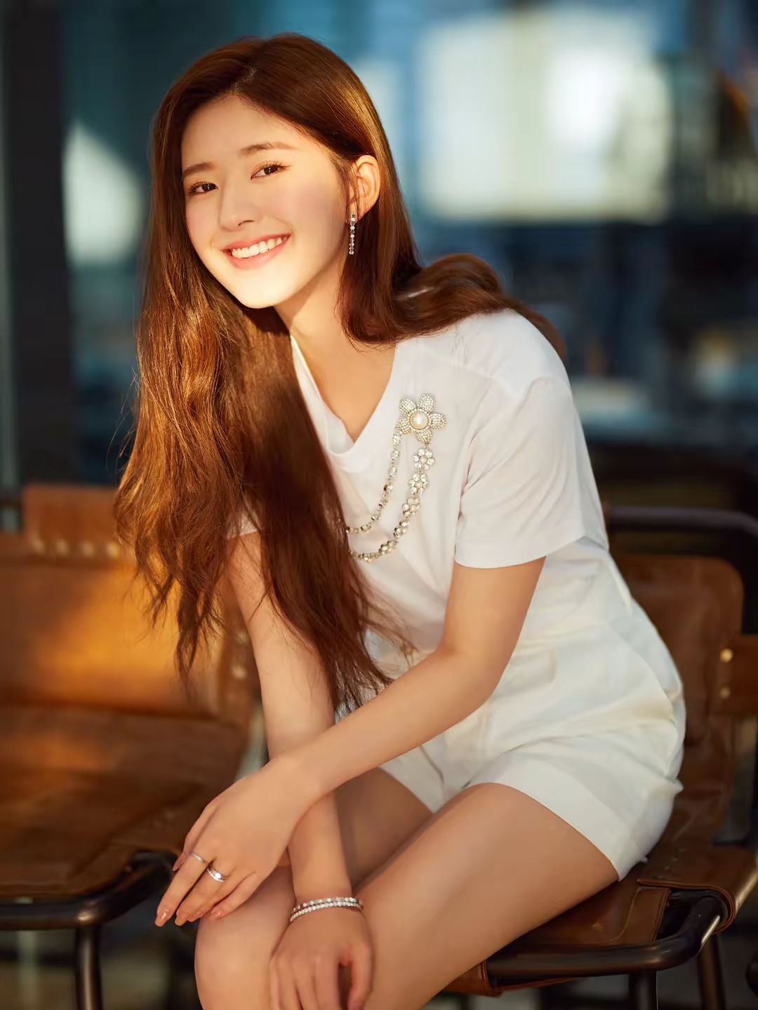 赵露思白色短裤清凉写真插图3