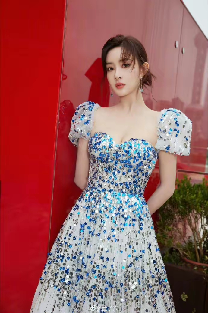 孟子义性感妩媚写真插图3
