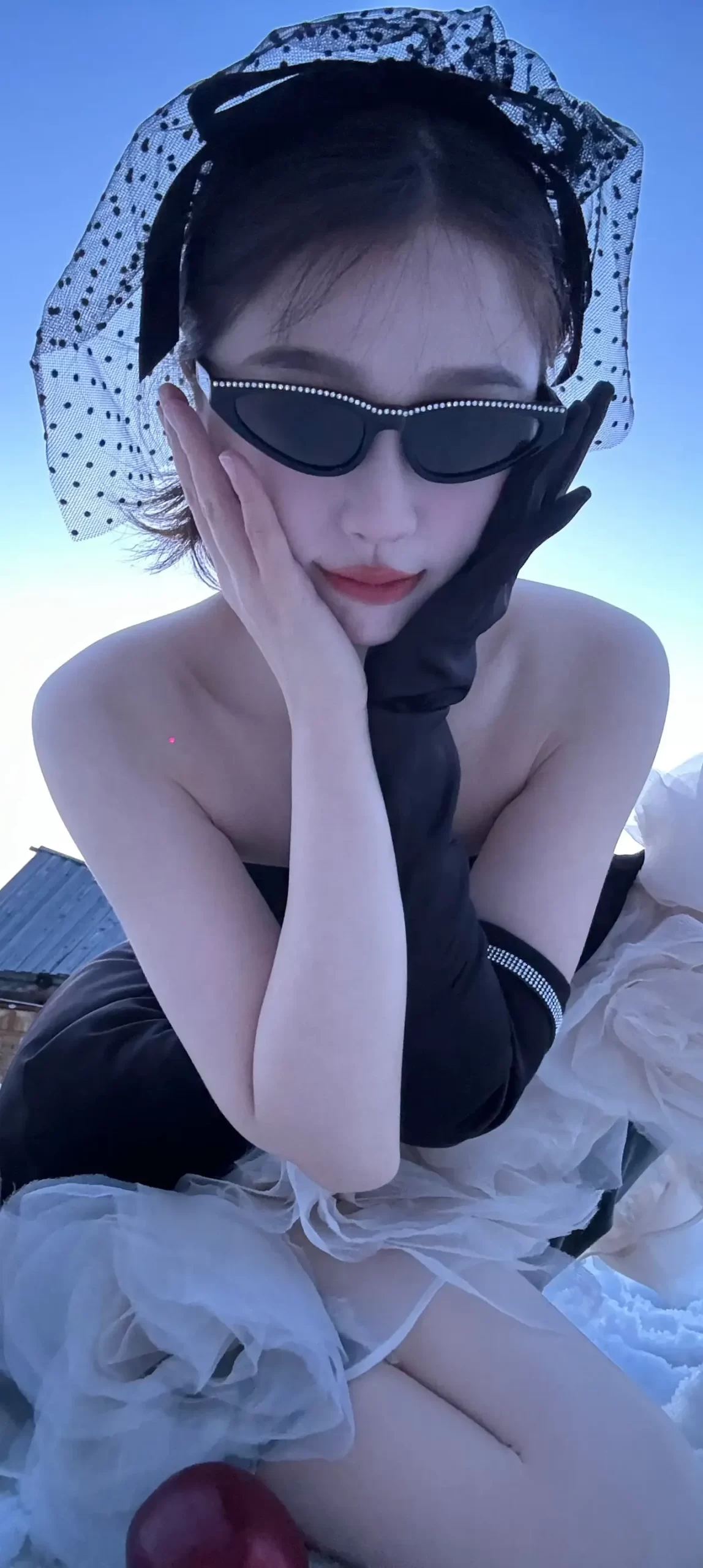 酷酷的虞书欣甜美写真插图1