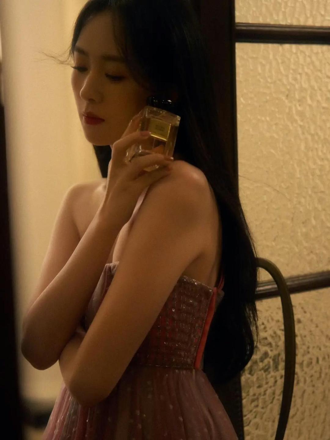 童谣性感写真插图8