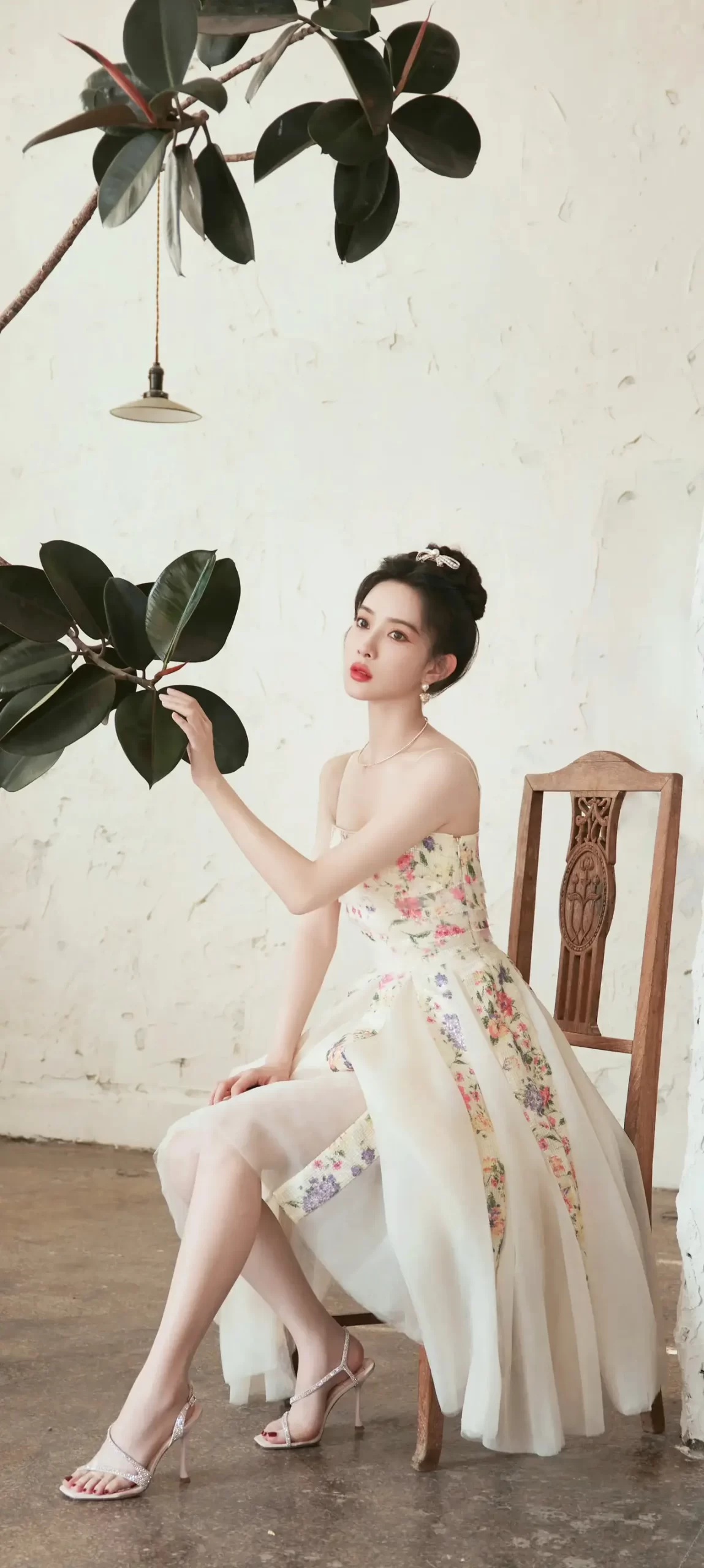 孟子义优雅写真壁纸插图1