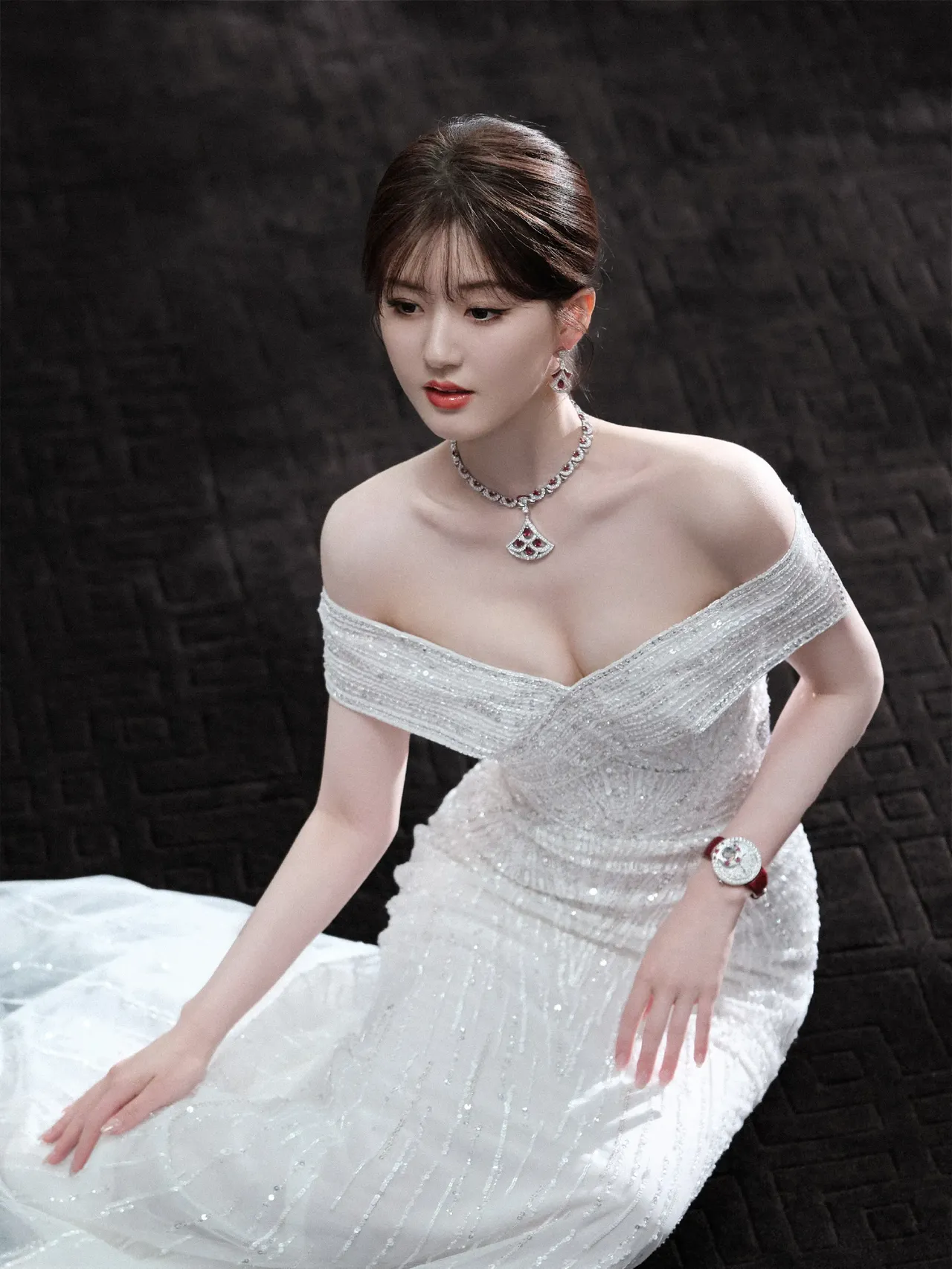 赵露思抹胸裙写真插图7