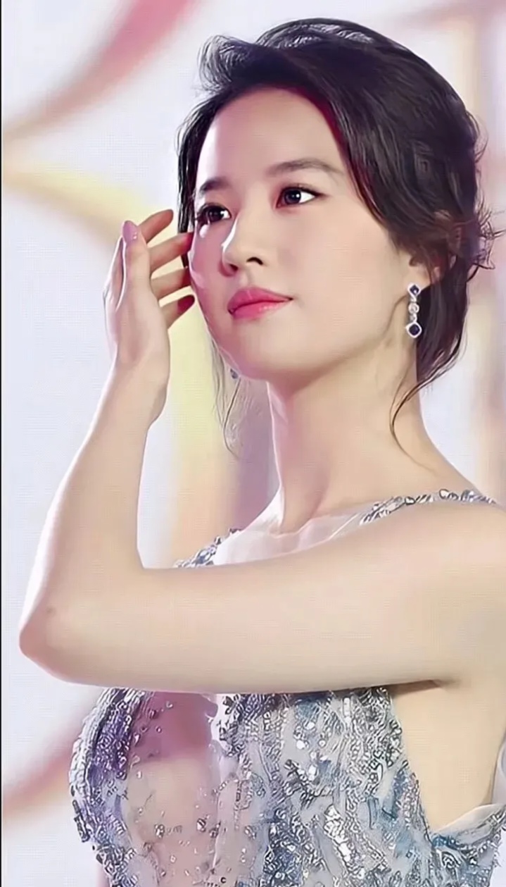 女神刘亦菲写真插图7
