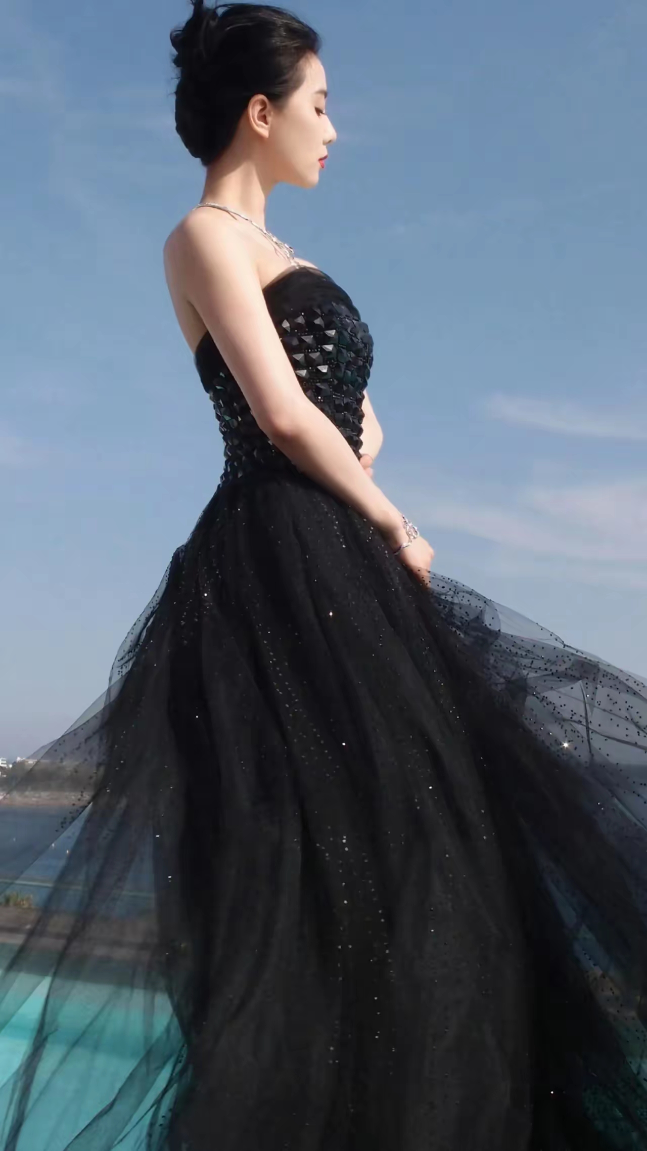 刘诗诗优雅写真壁纸插图6