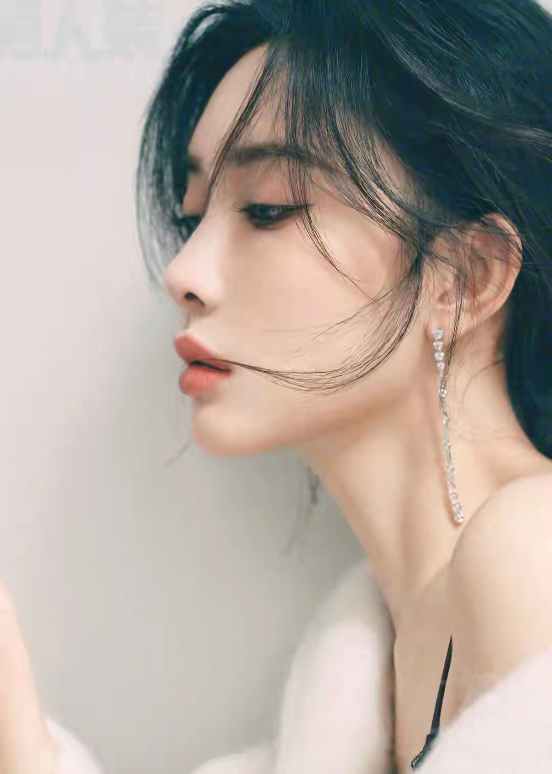 孟子义黑色内衣写真插图1