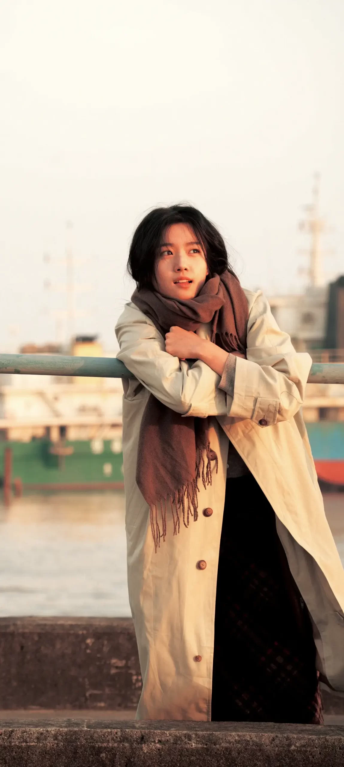 卢昱晓氛围感写真插图6