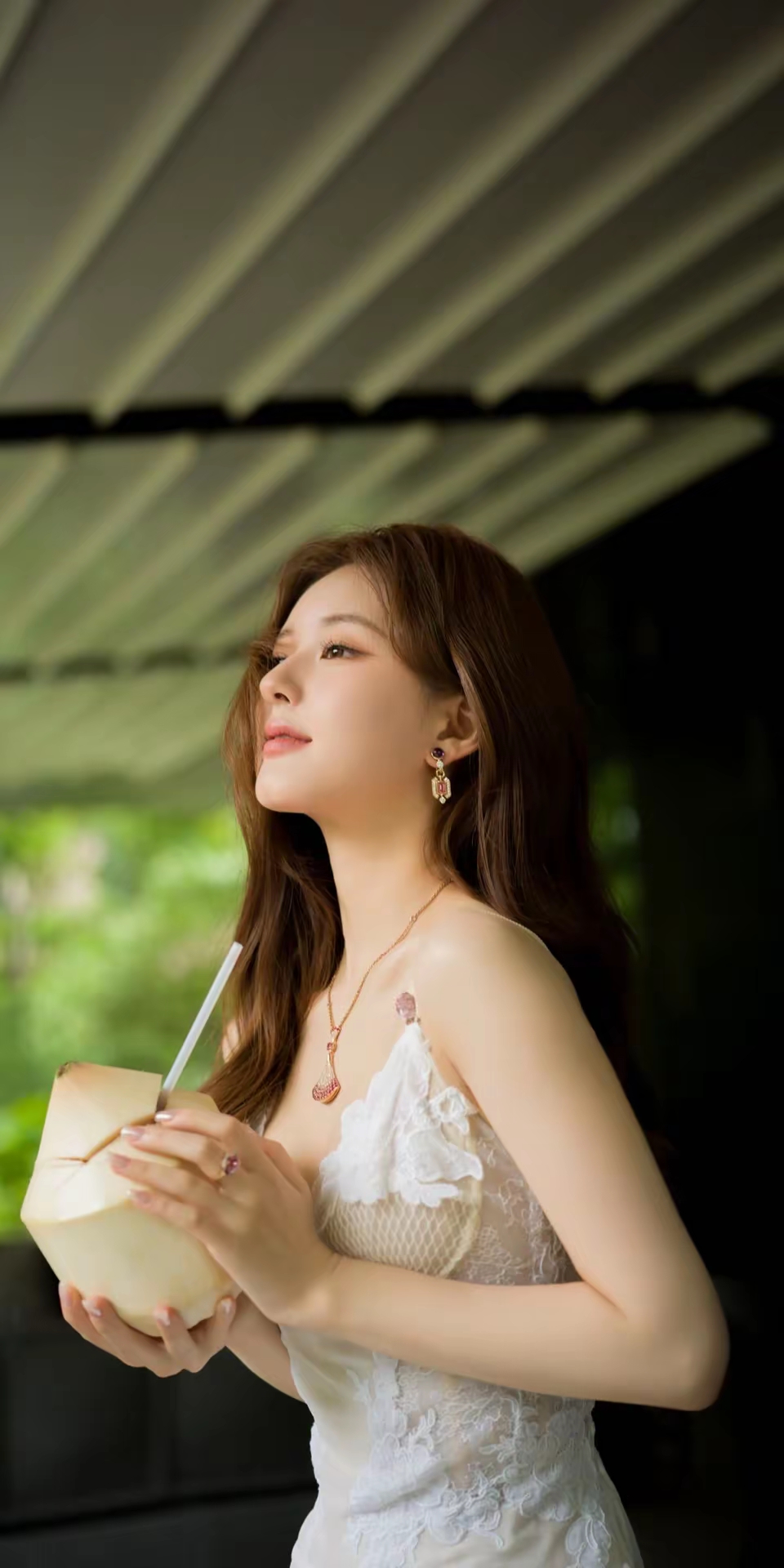 赵露思甜美性感写真壁纸插图13