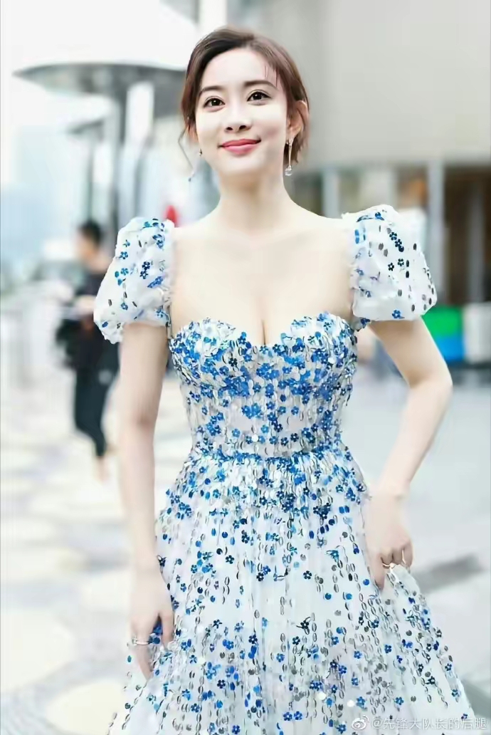 孟子义性感妩媚写真插图1