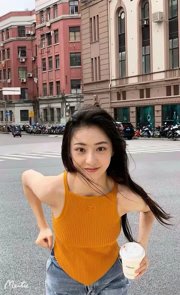 胡连馨写真插图10