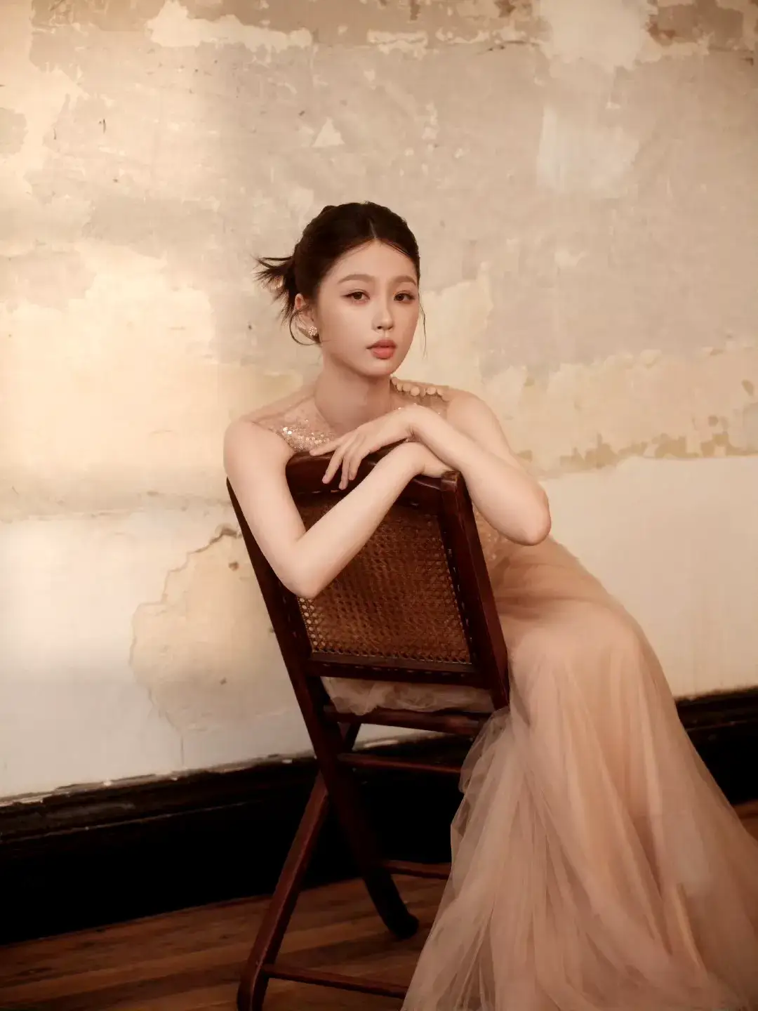虞书欣甜美写真插图7