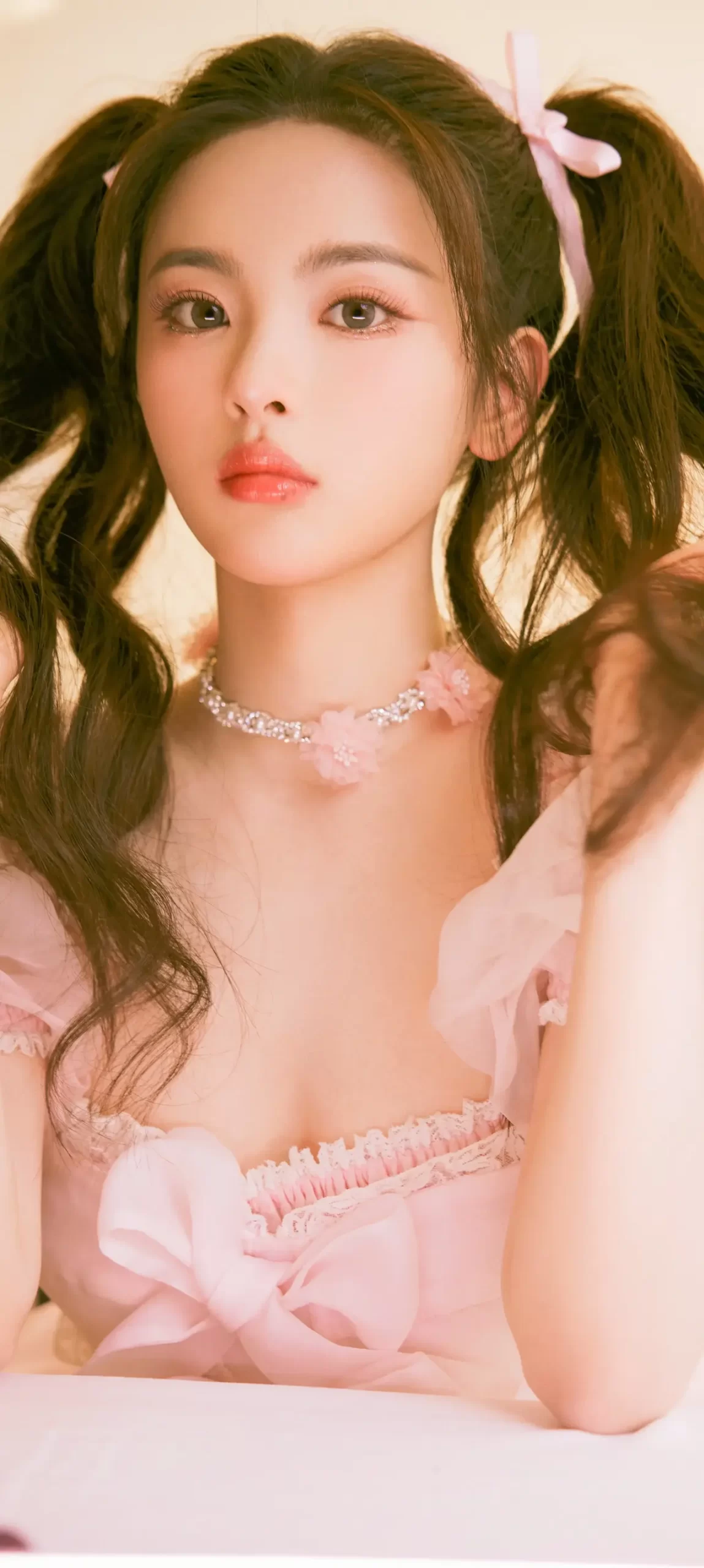 杨超越粉红色写真壁纸插图8