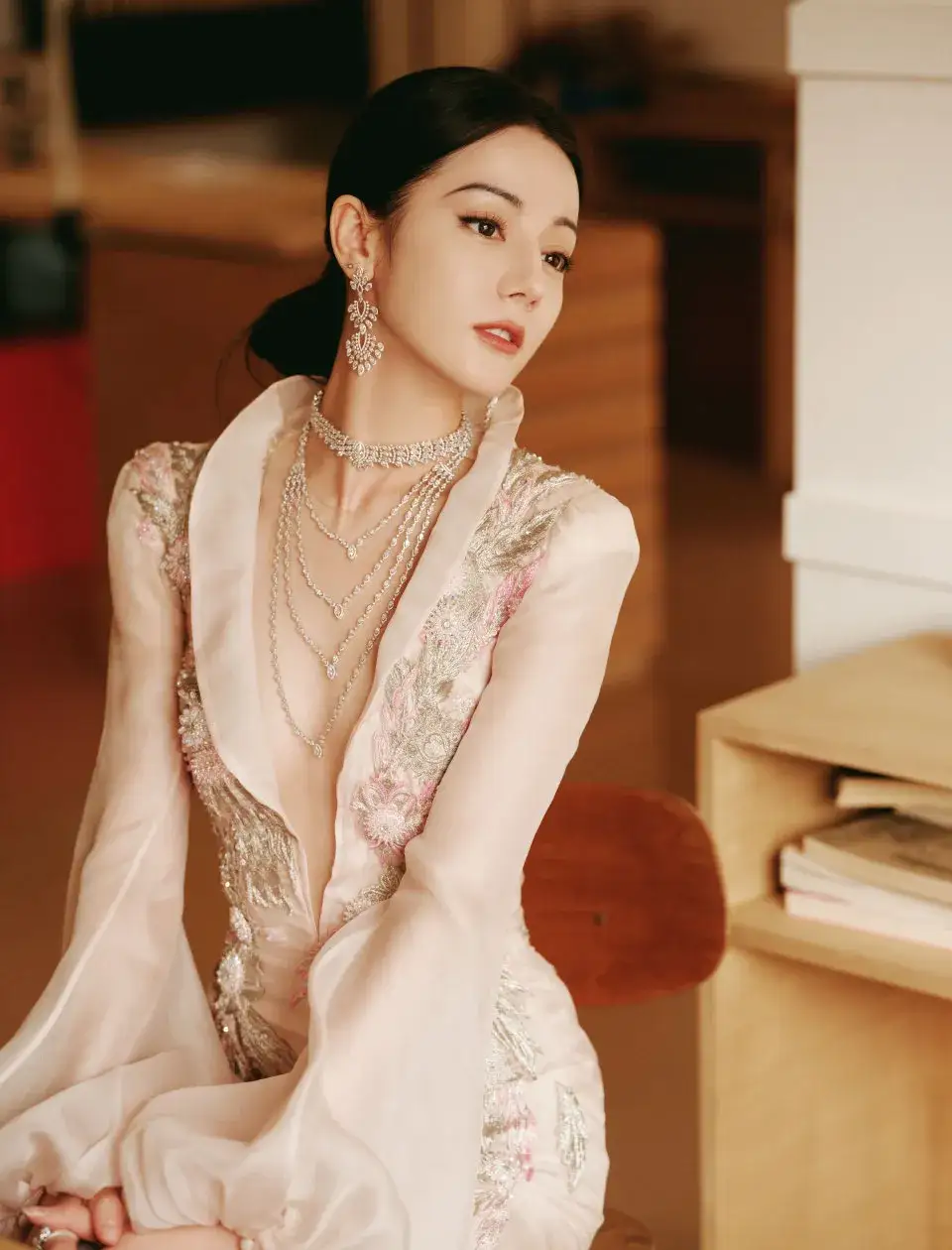 迪丽热巴性感写真插图