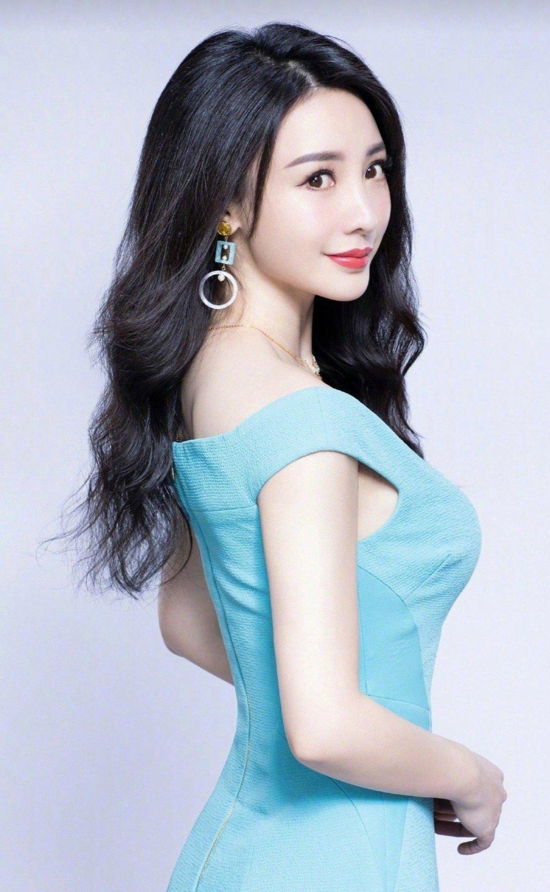 柳岩性感写真插图5