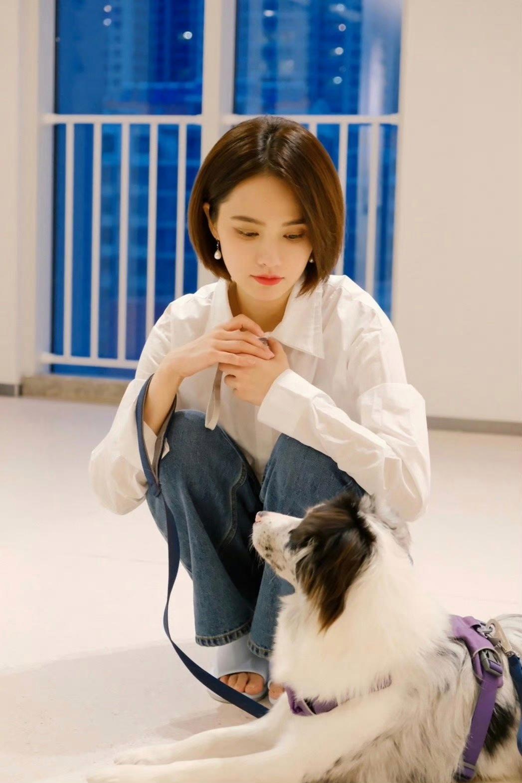 姜佩瑶生活照插图