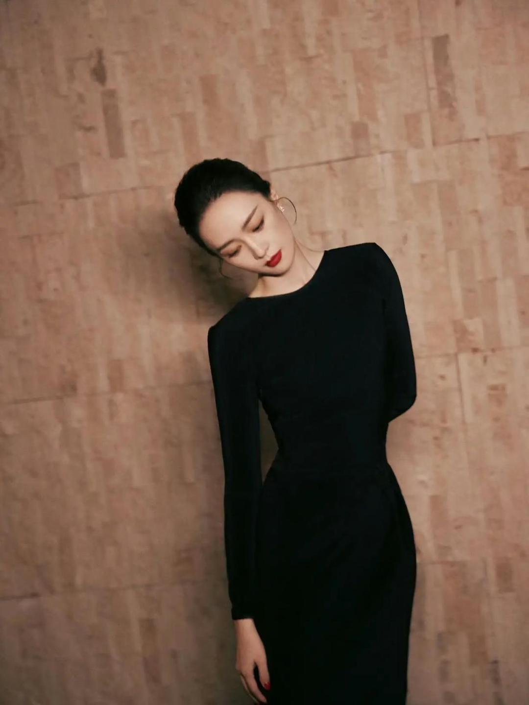童谣性感写真插图7