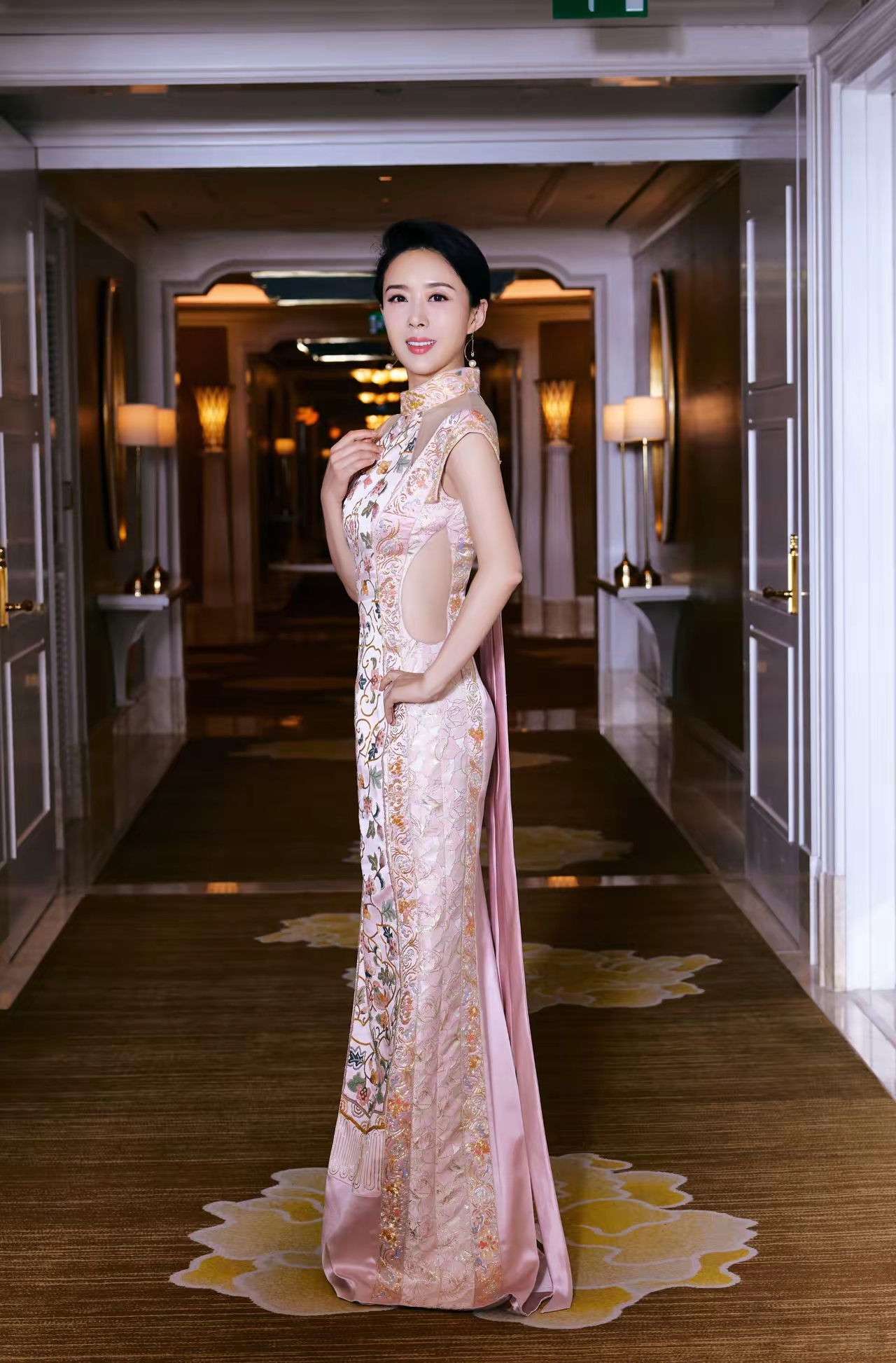 嫦娥美人颜丹晨写真插图5