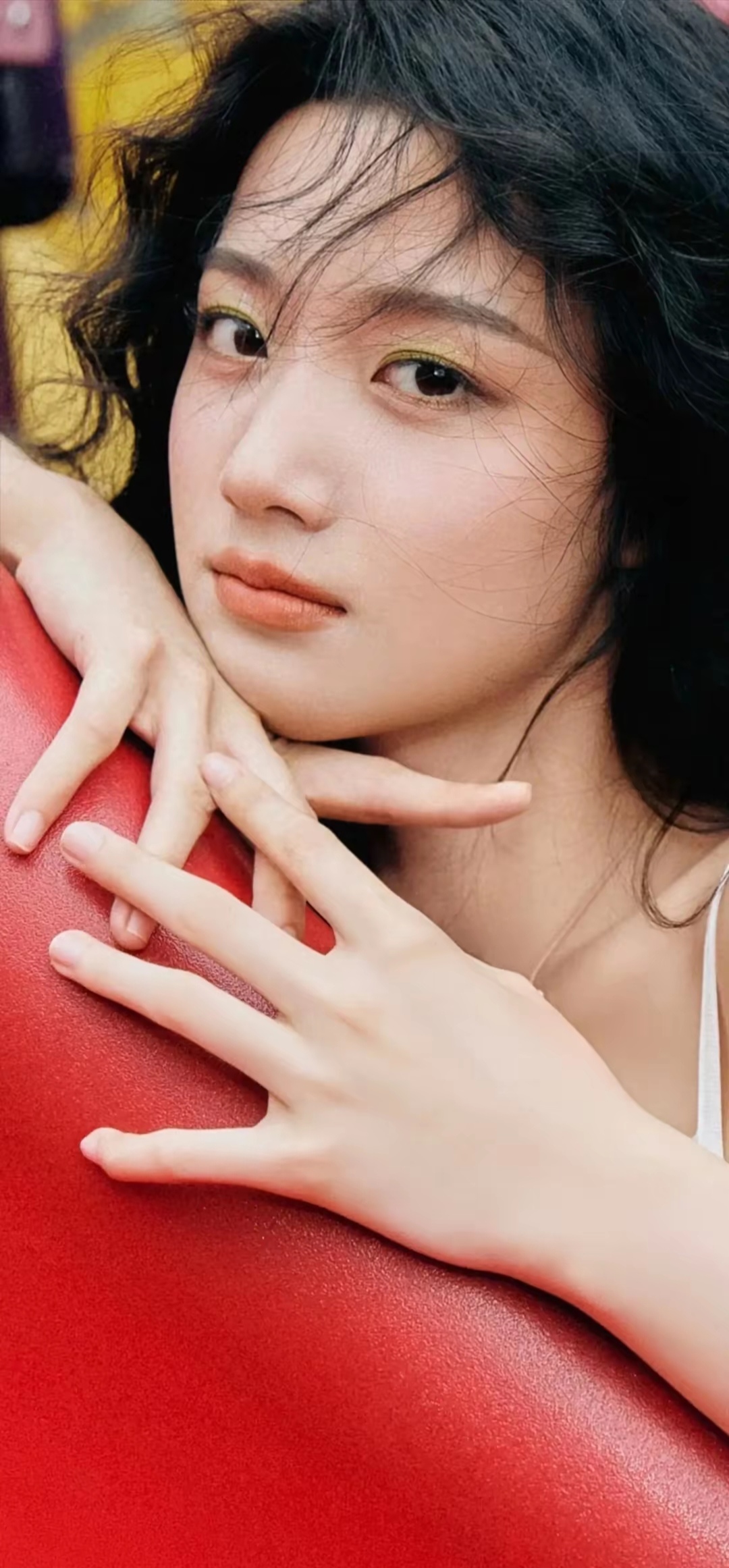 卢昱晓甜美写真插图9