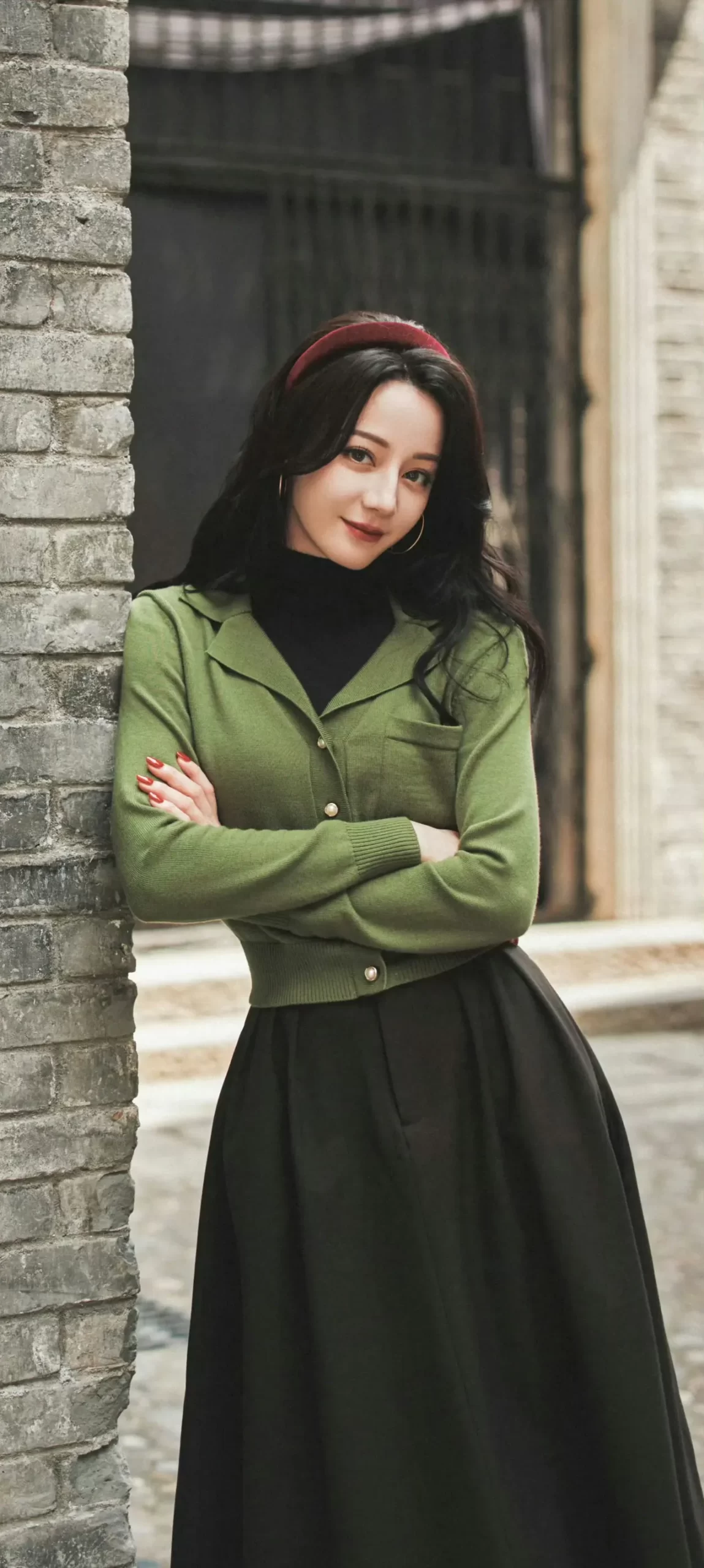迪丽热巴复古优雅写真壁纸插图