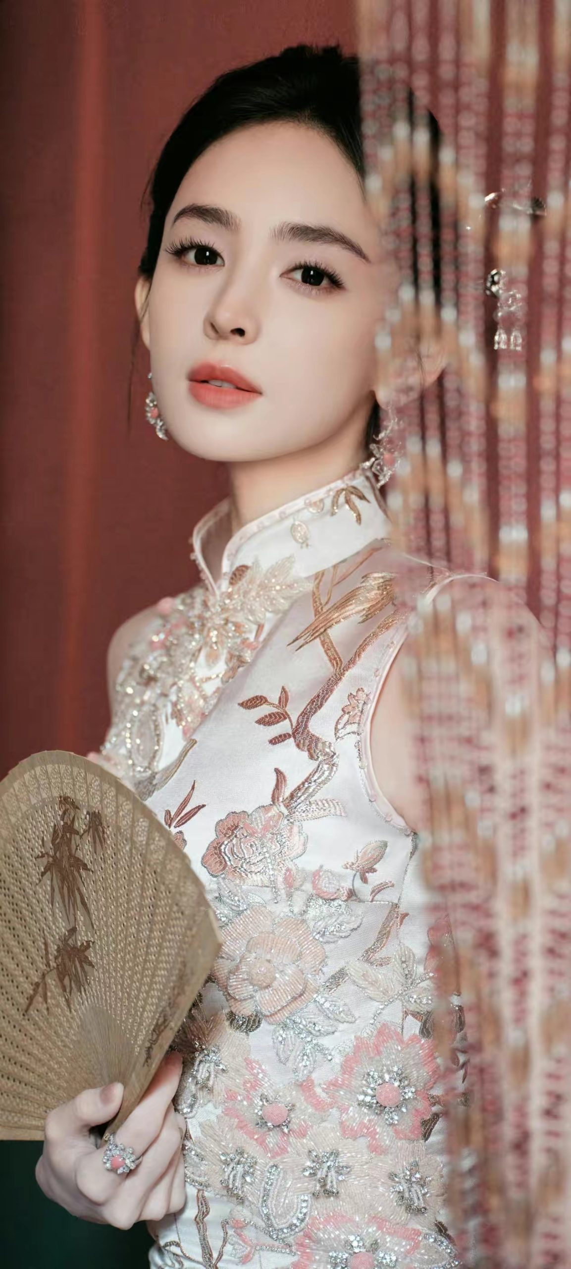 古力娜扎旗袍写真插图2