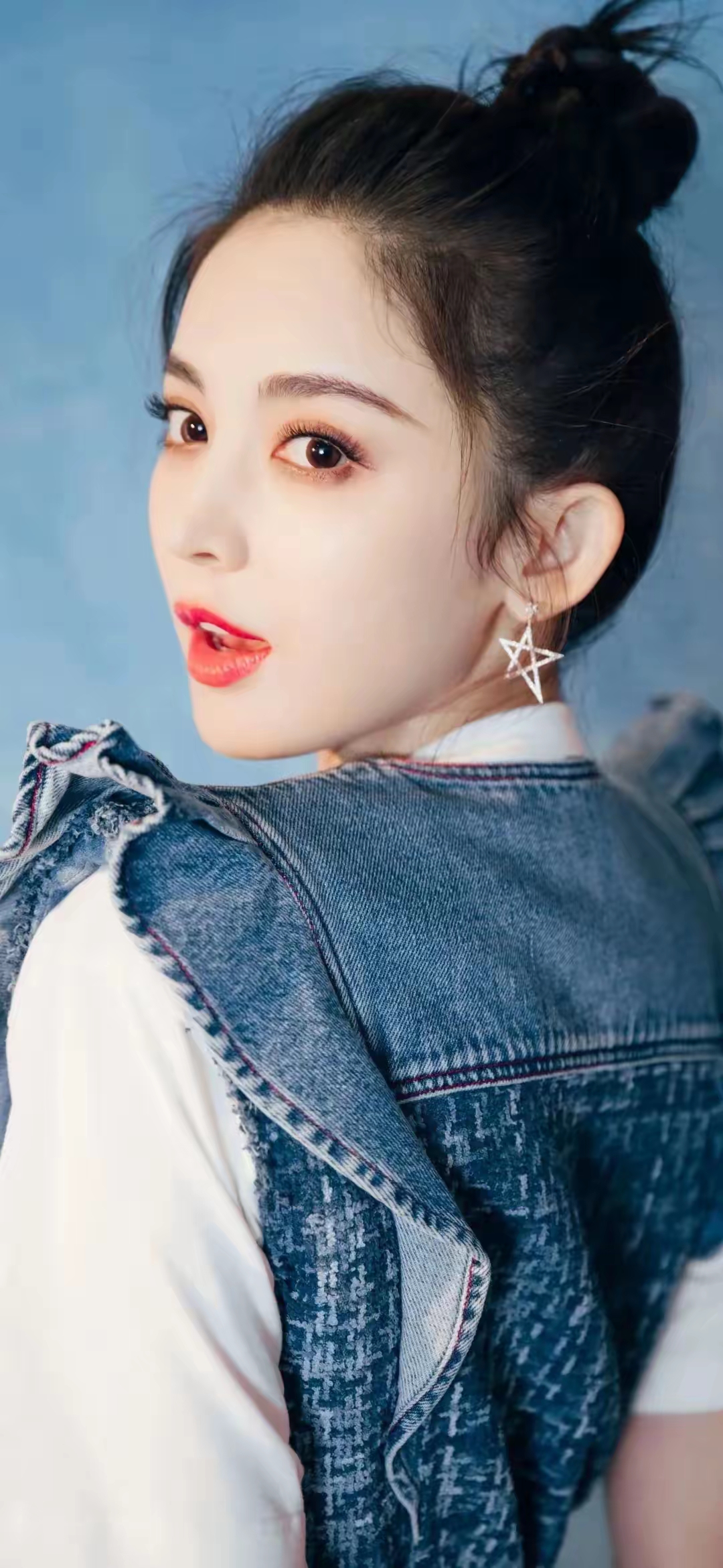 可爱的古力娜扎清纯写真壁纸插图5
