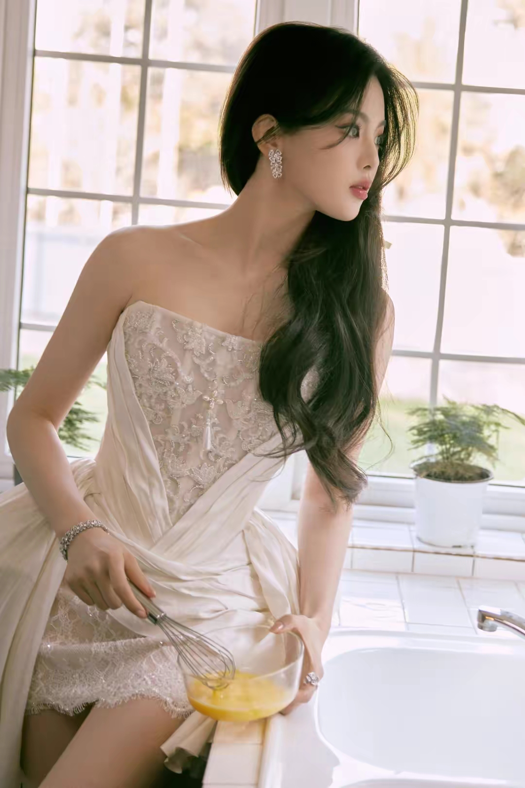 杨超越性感诱惑写真壁纸插图5