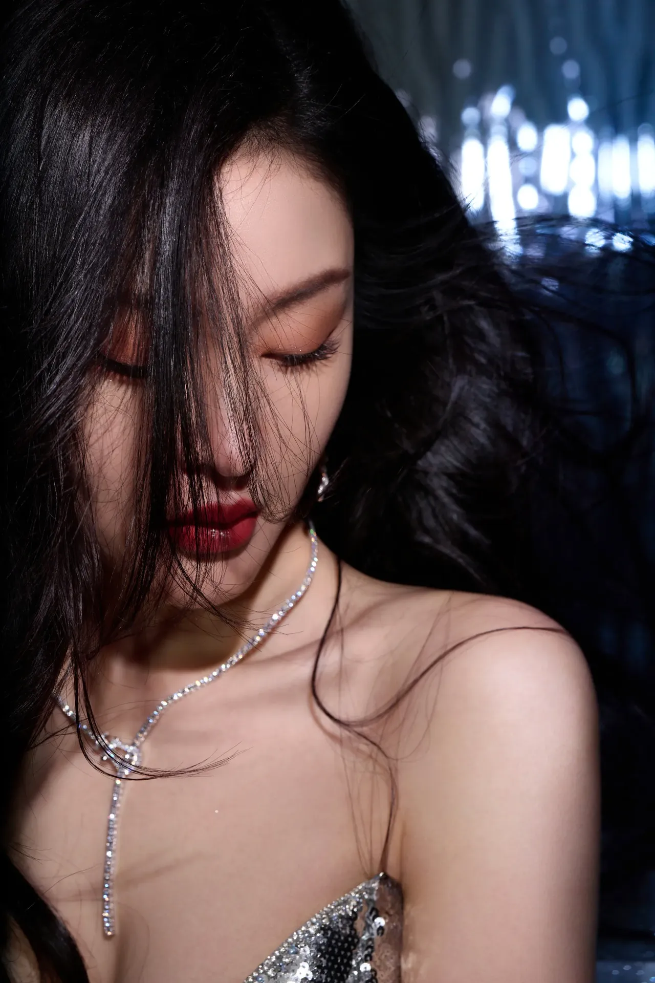 张天爱抹胸裙写真壁纸插图10