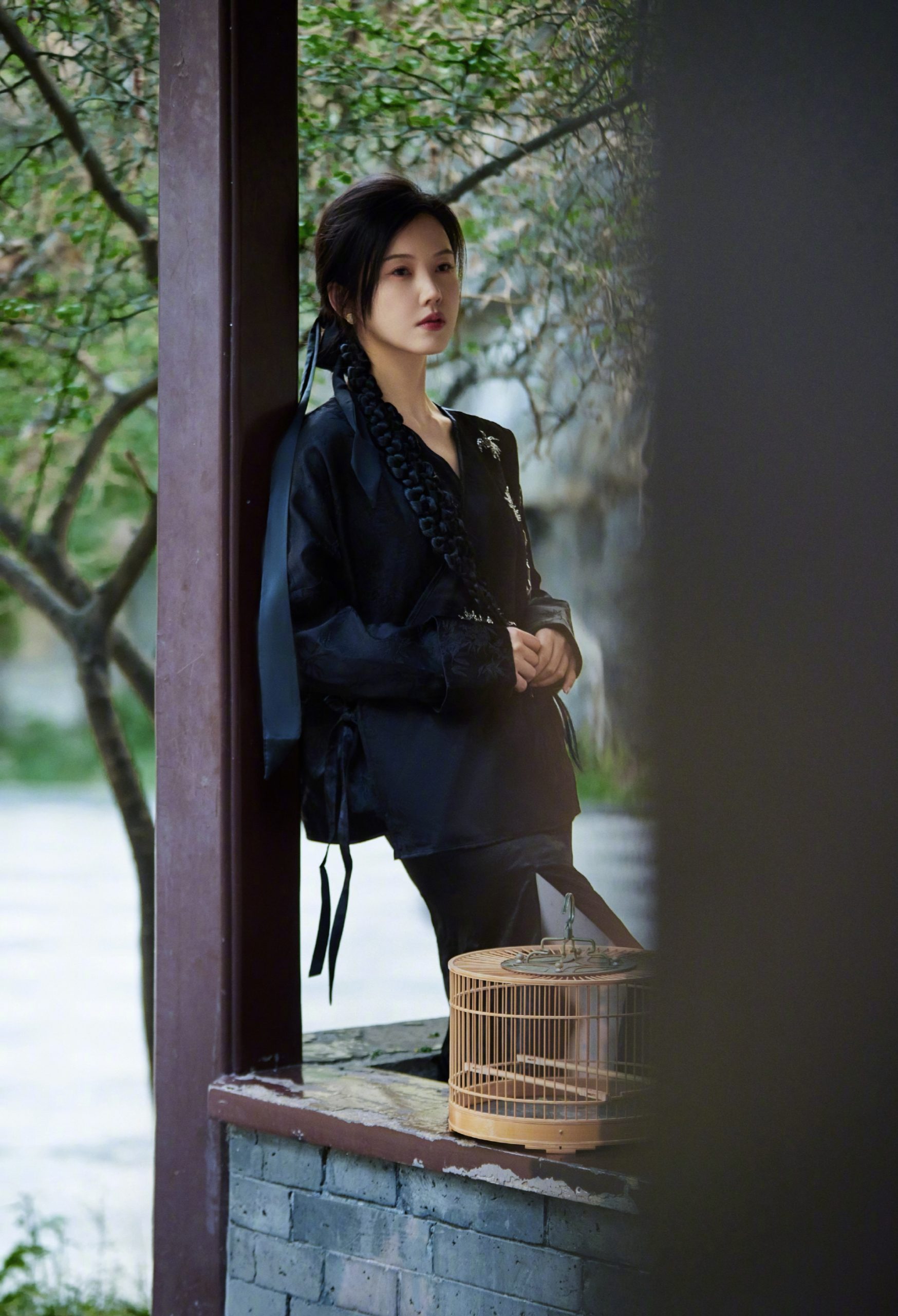 杨子珊气质优雅写真插图10