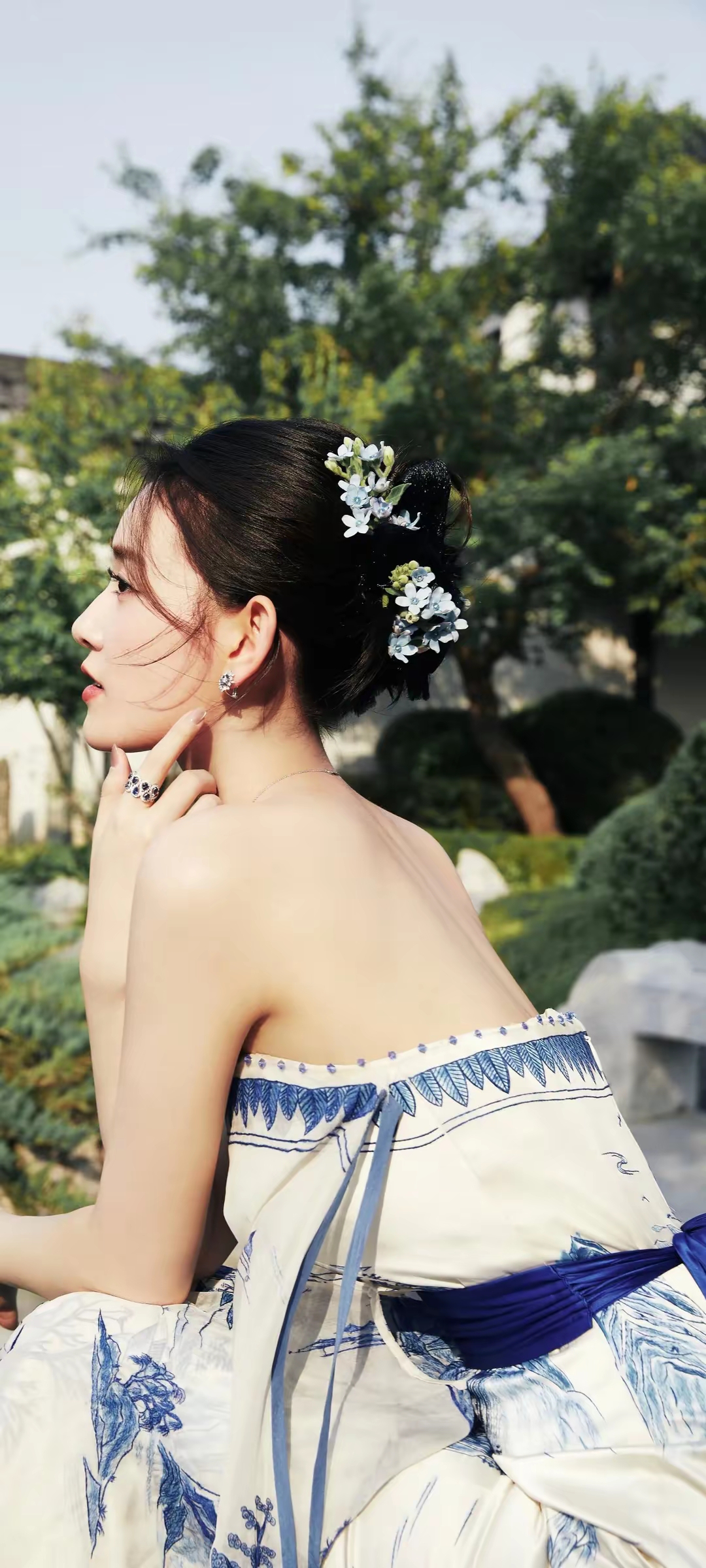 蒋依依中国风写真壁纸插图9