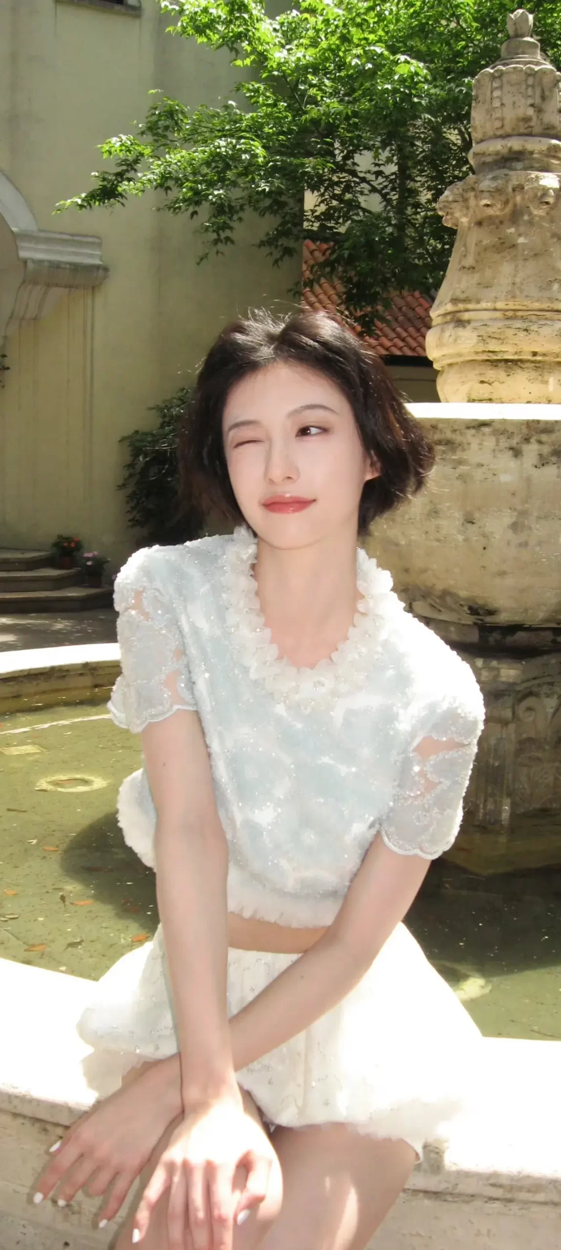 胡连馨短发写真插图6