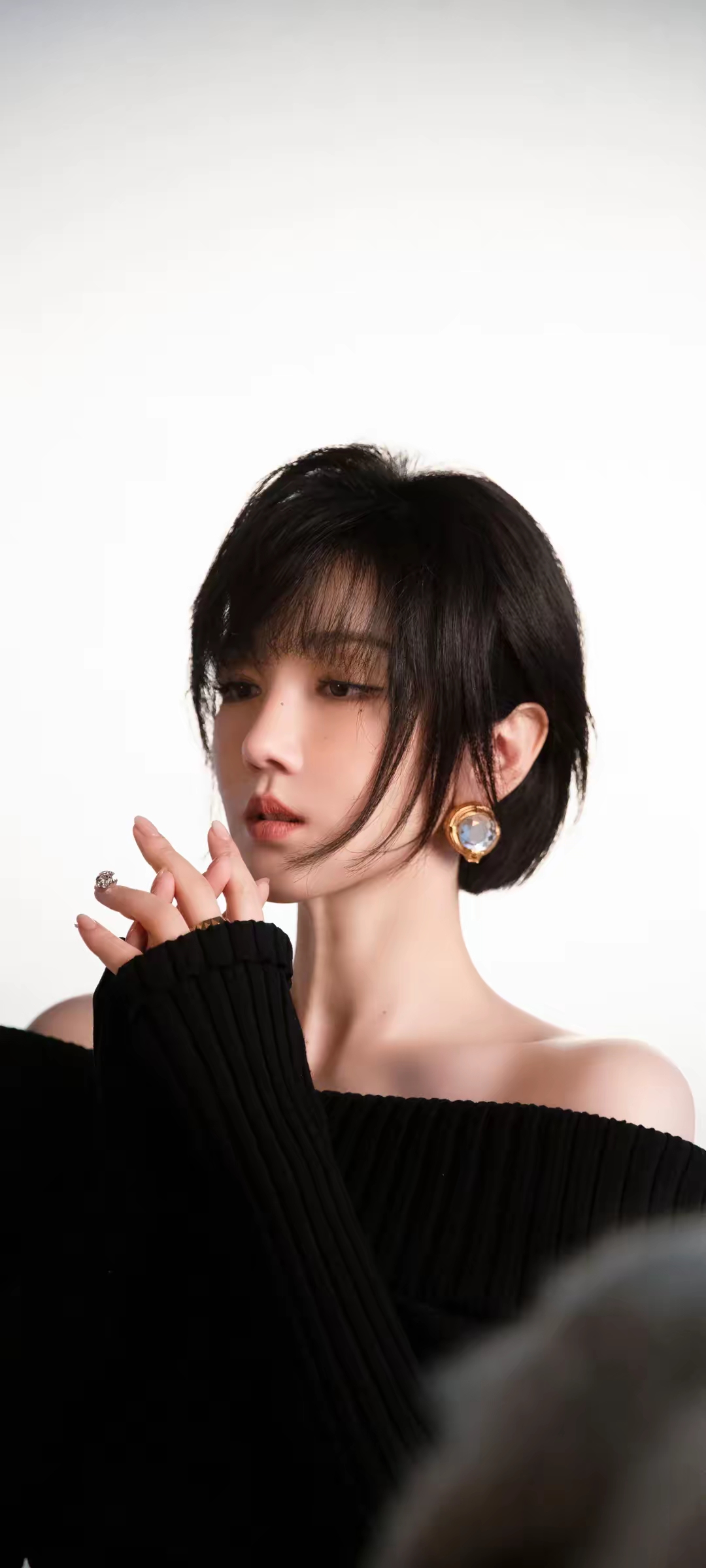 陈小纭优雅写真壁纸插图7