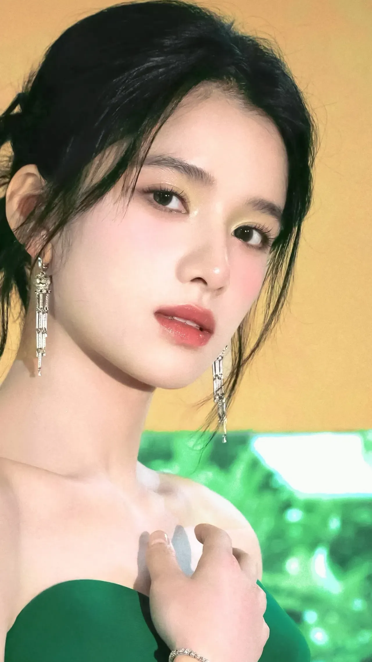 张婧仪春日写真插图4