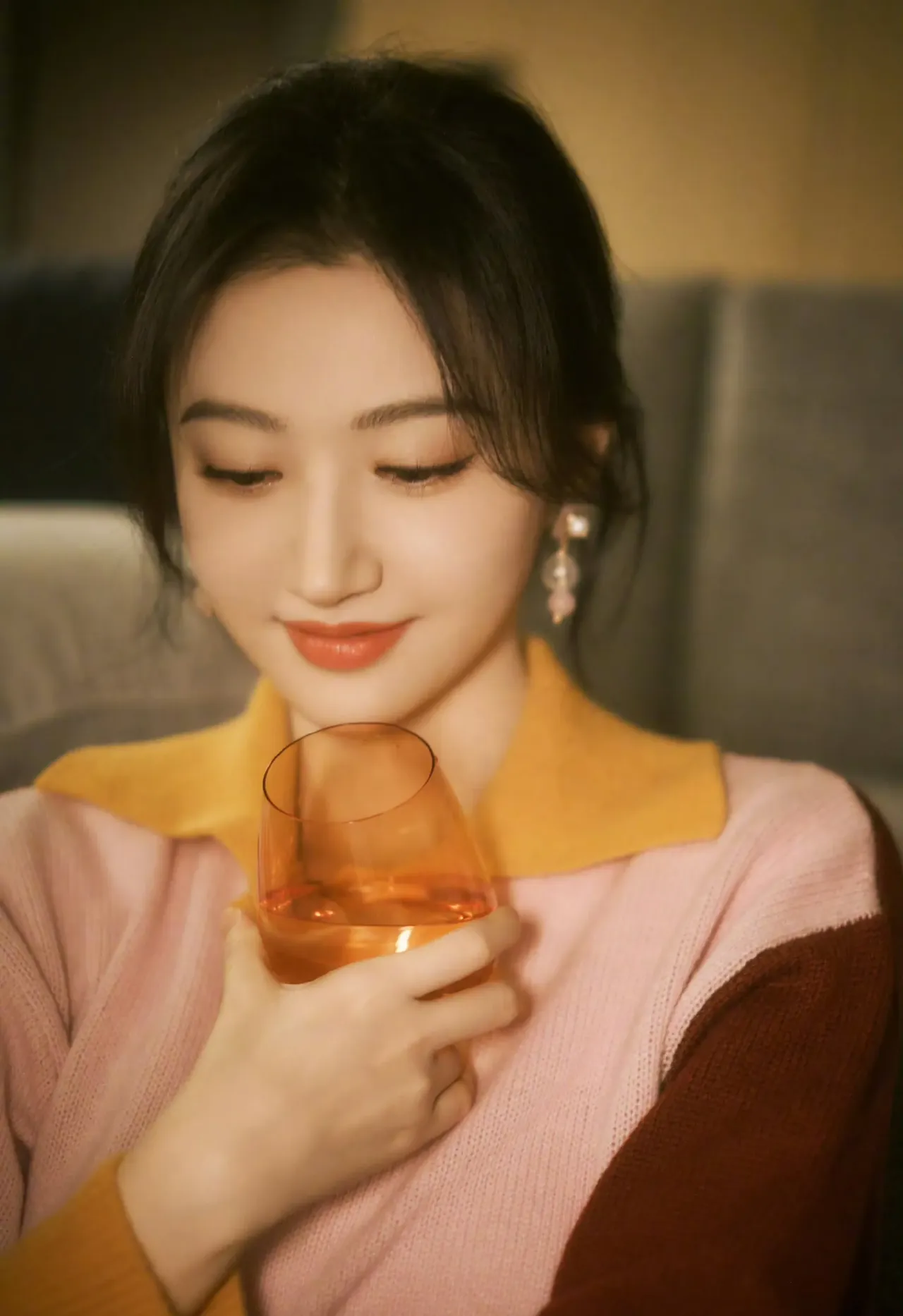 景甜微微一笑很倾城插图4