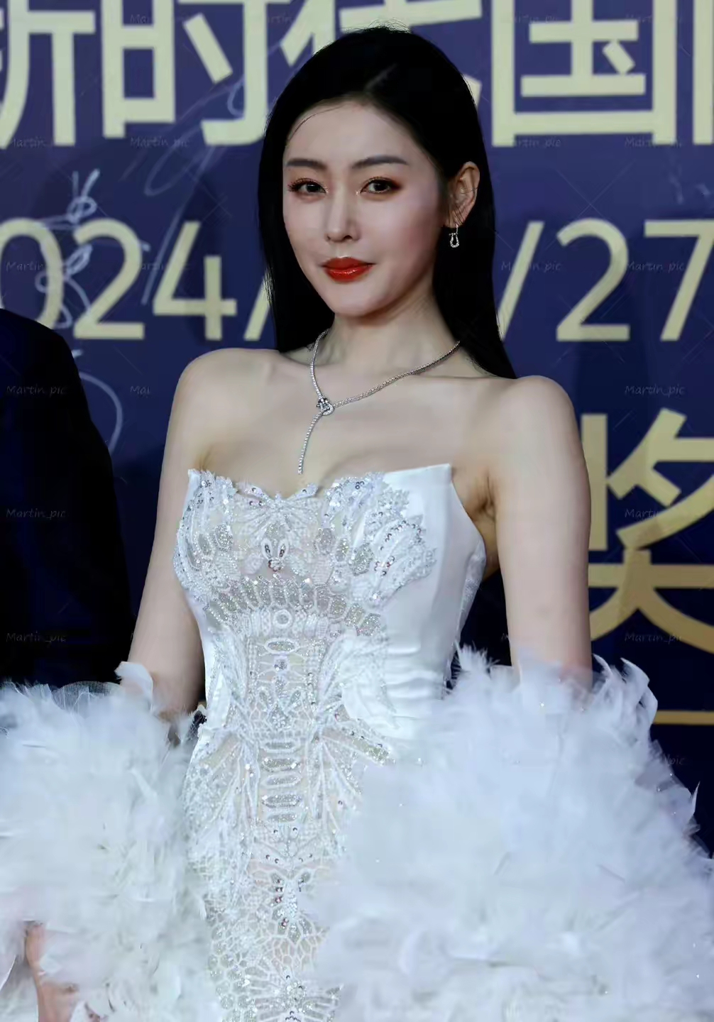 参加活动的张天爱插图2