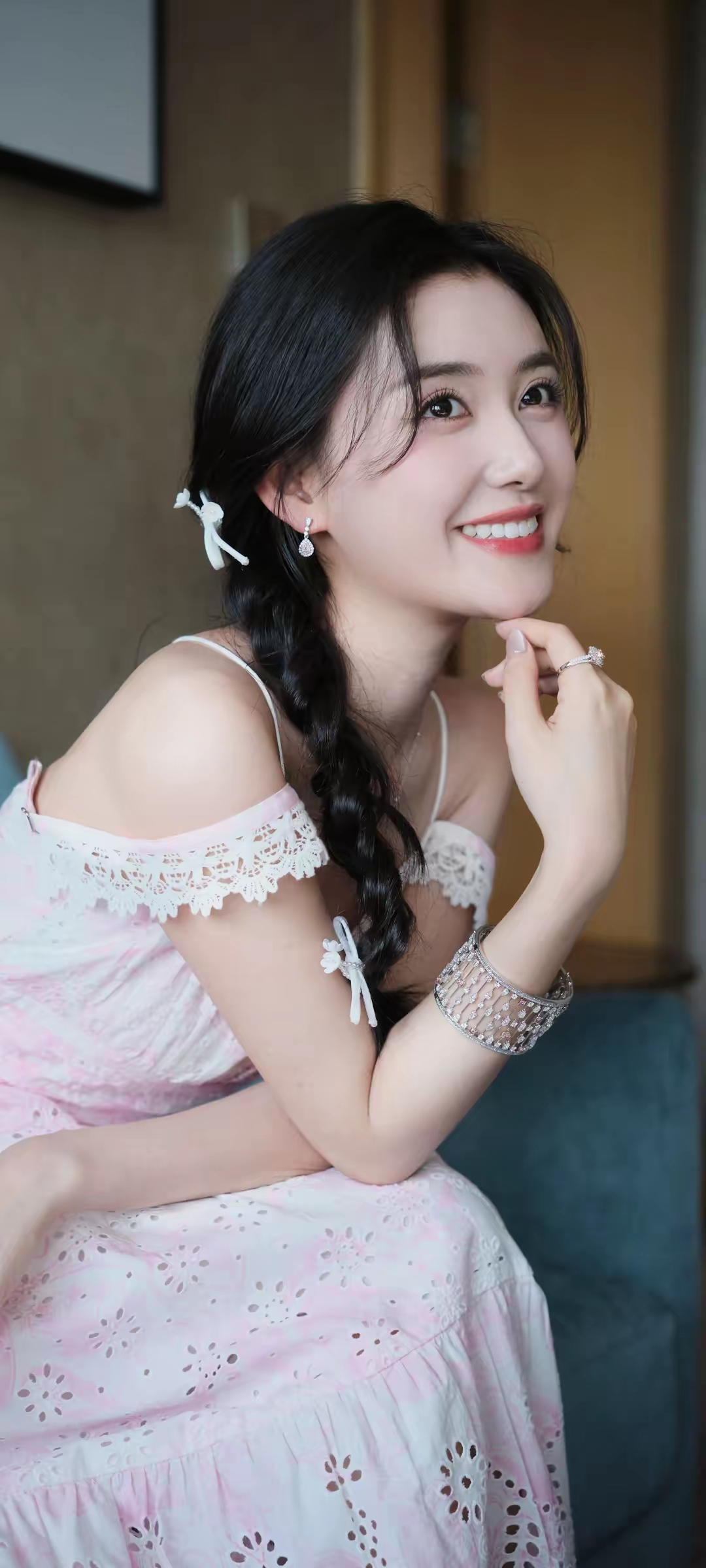 蒋依依写真壁纸插图1