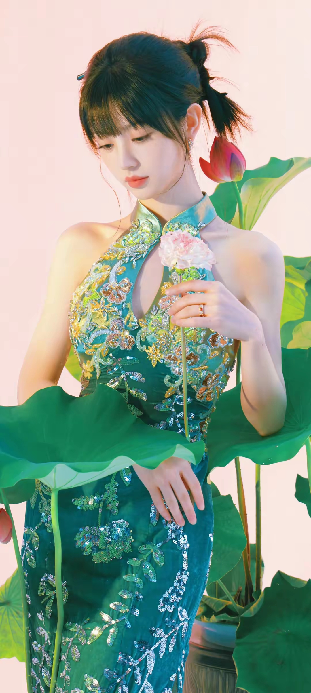 田曦薇旗袍写真壁纸插图3