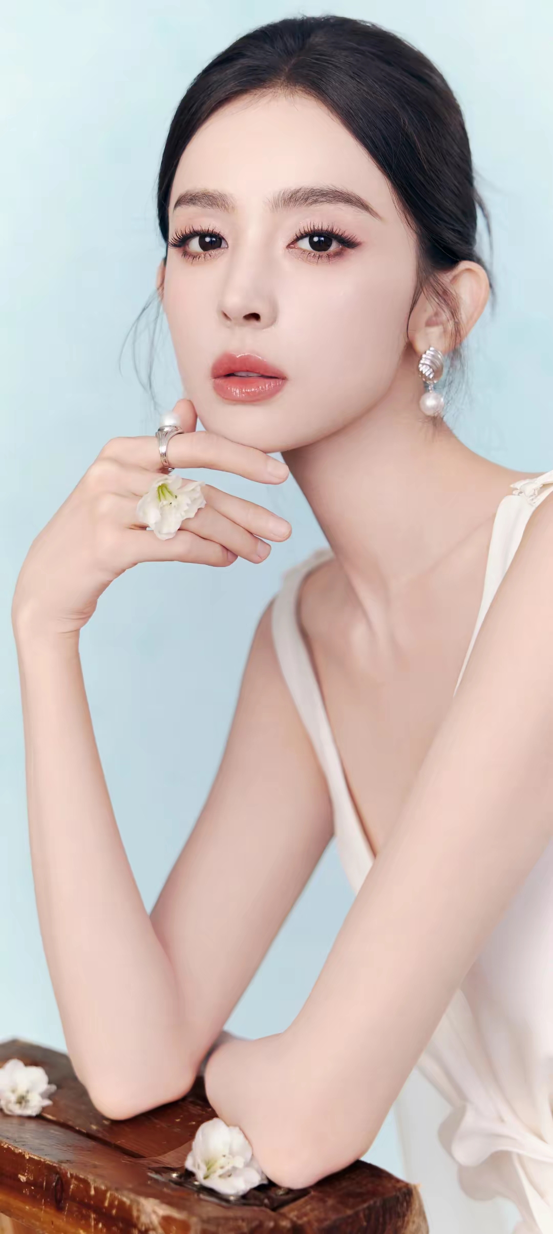 古力娜扎明艳动人写真插图8