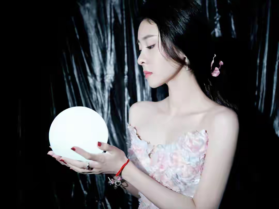 成熟优雅的张碧晨写真插图7