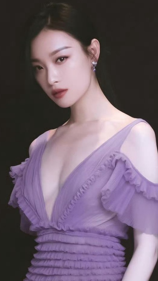 倪妮性感写真插图1