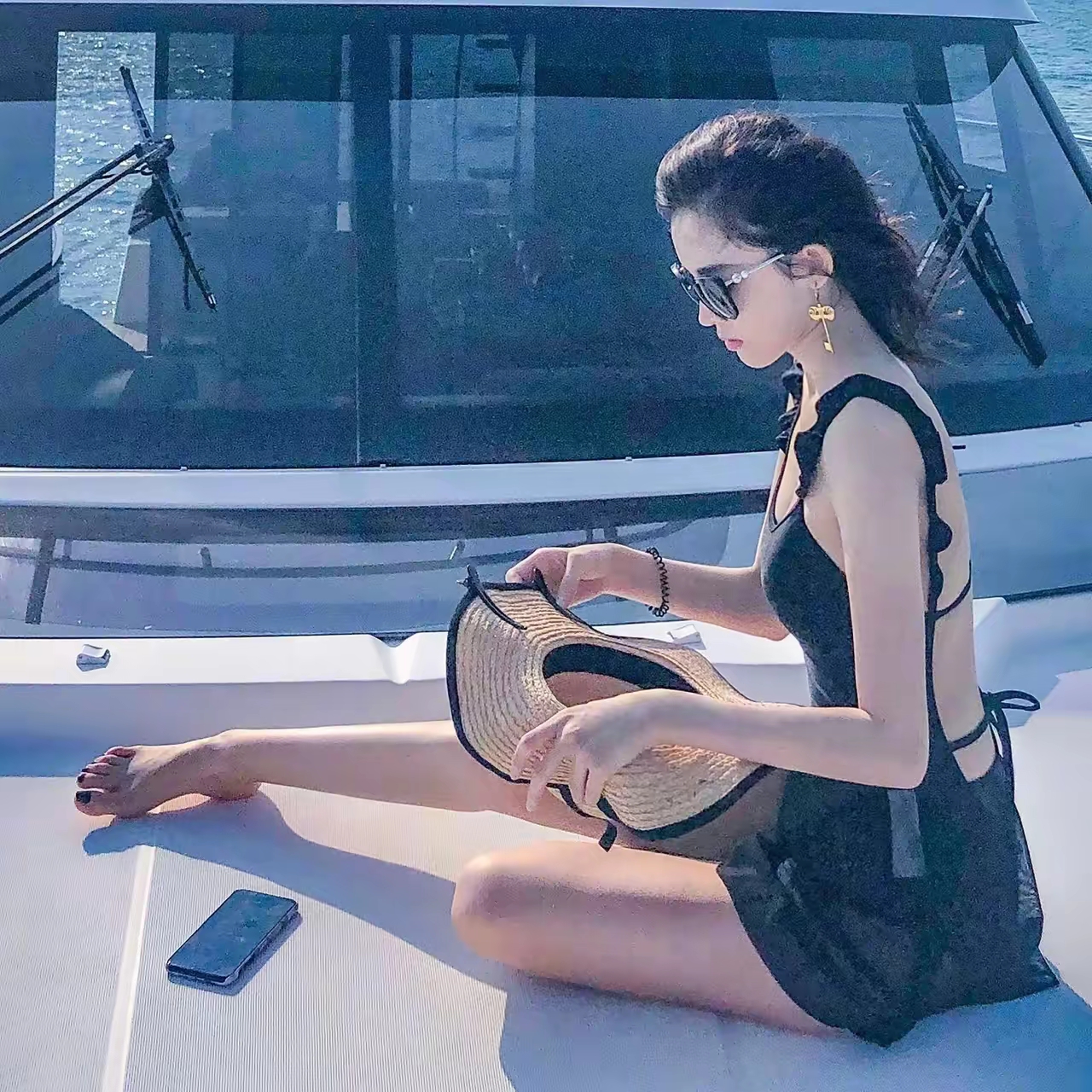 古力娜扎泳装写真插图2
