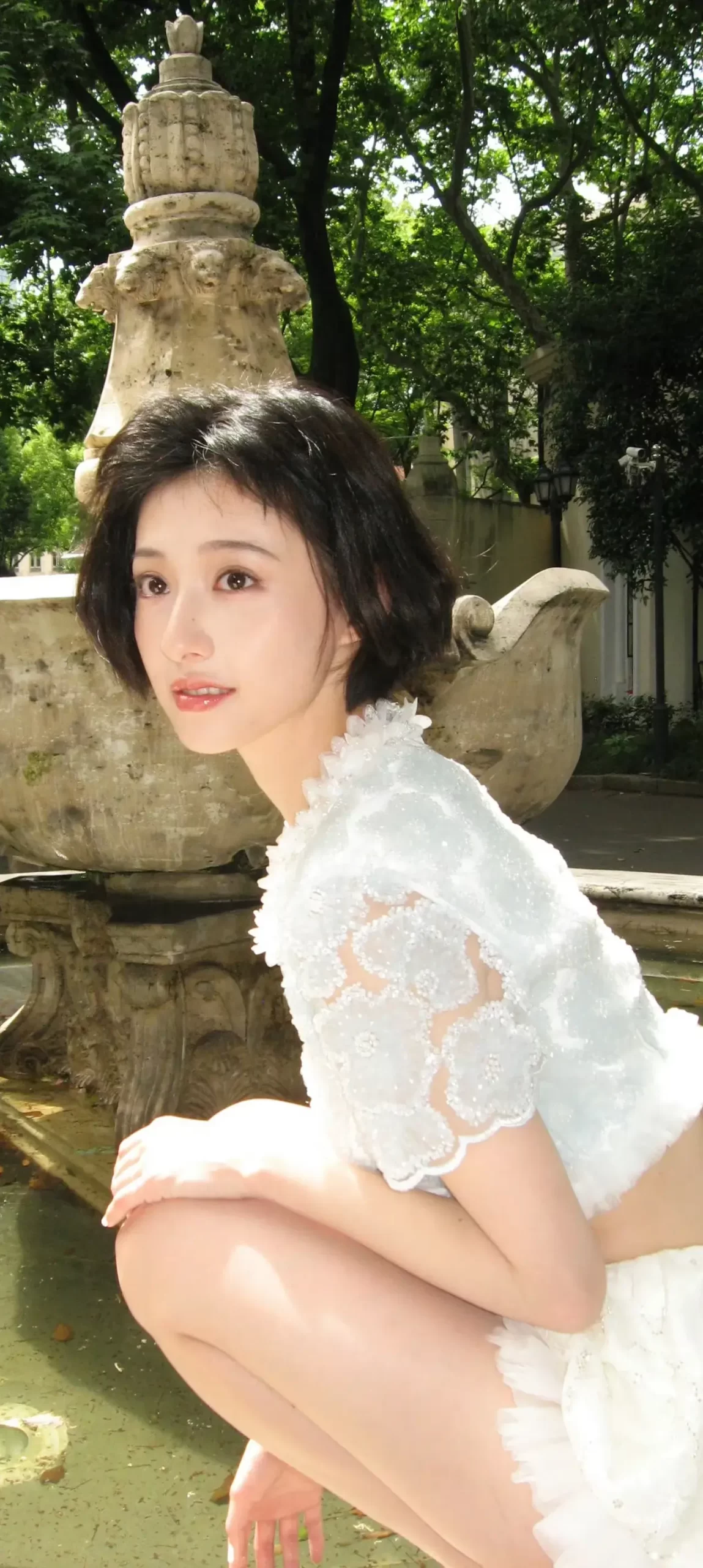 胡连馨短发写真插图1