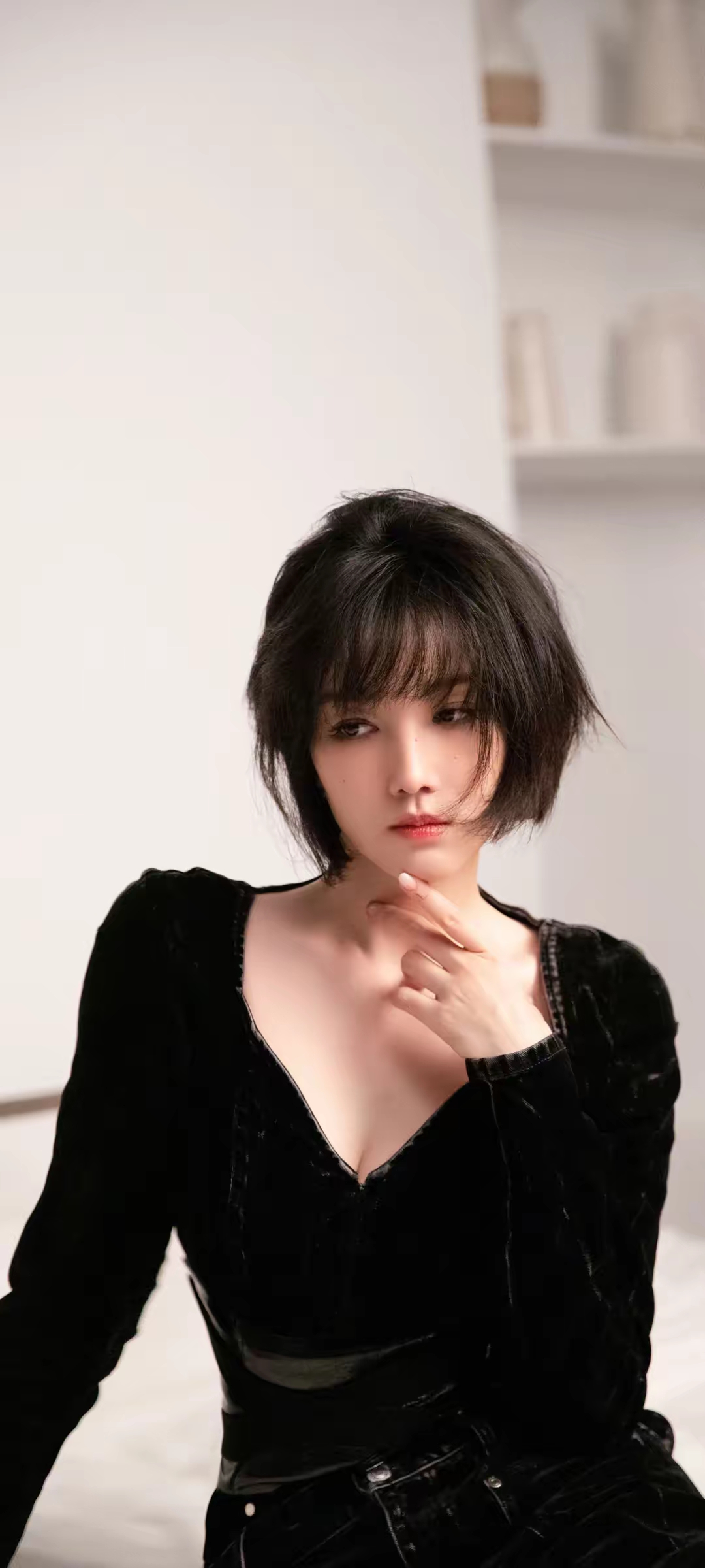陈小纭优雅写真壁纸插图