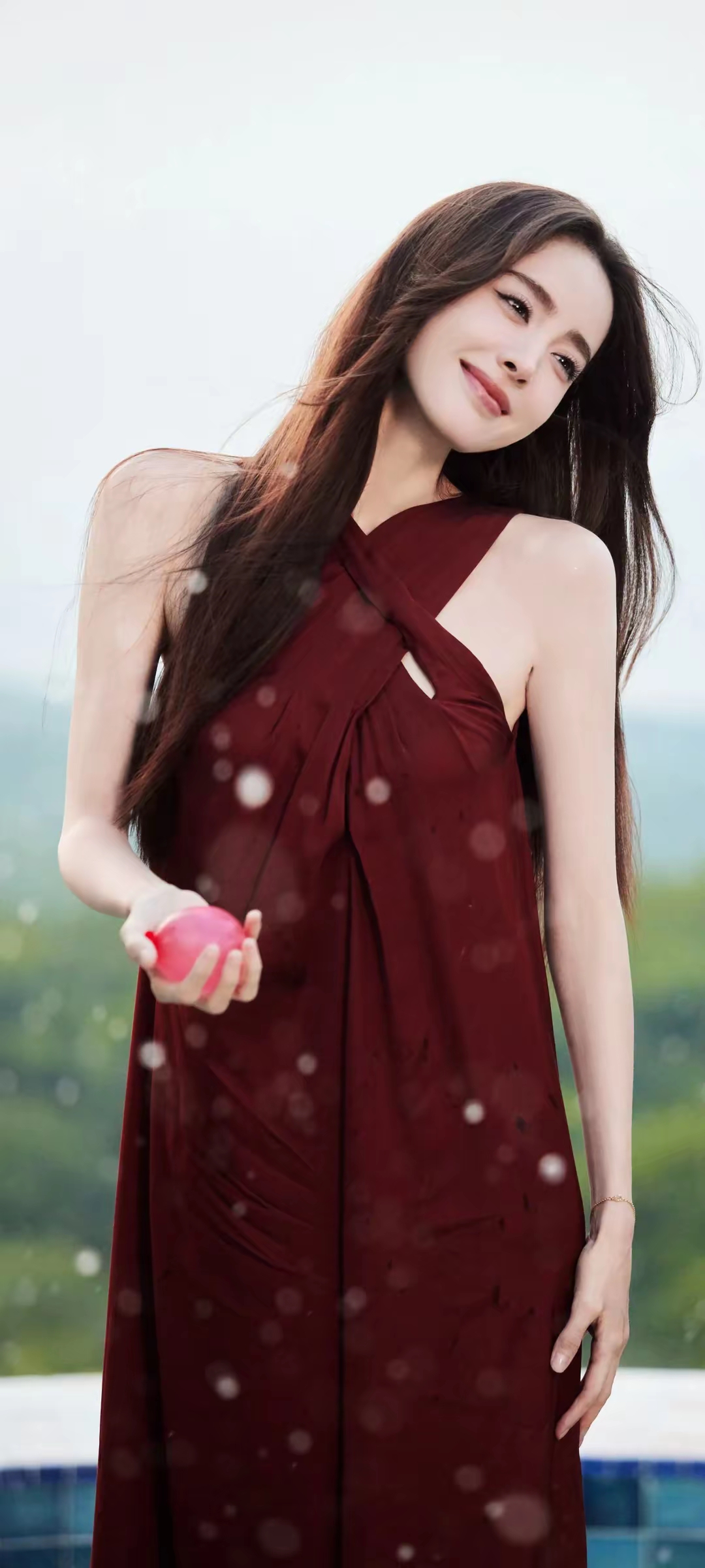 古力娜扎明艳写真壁纸插图