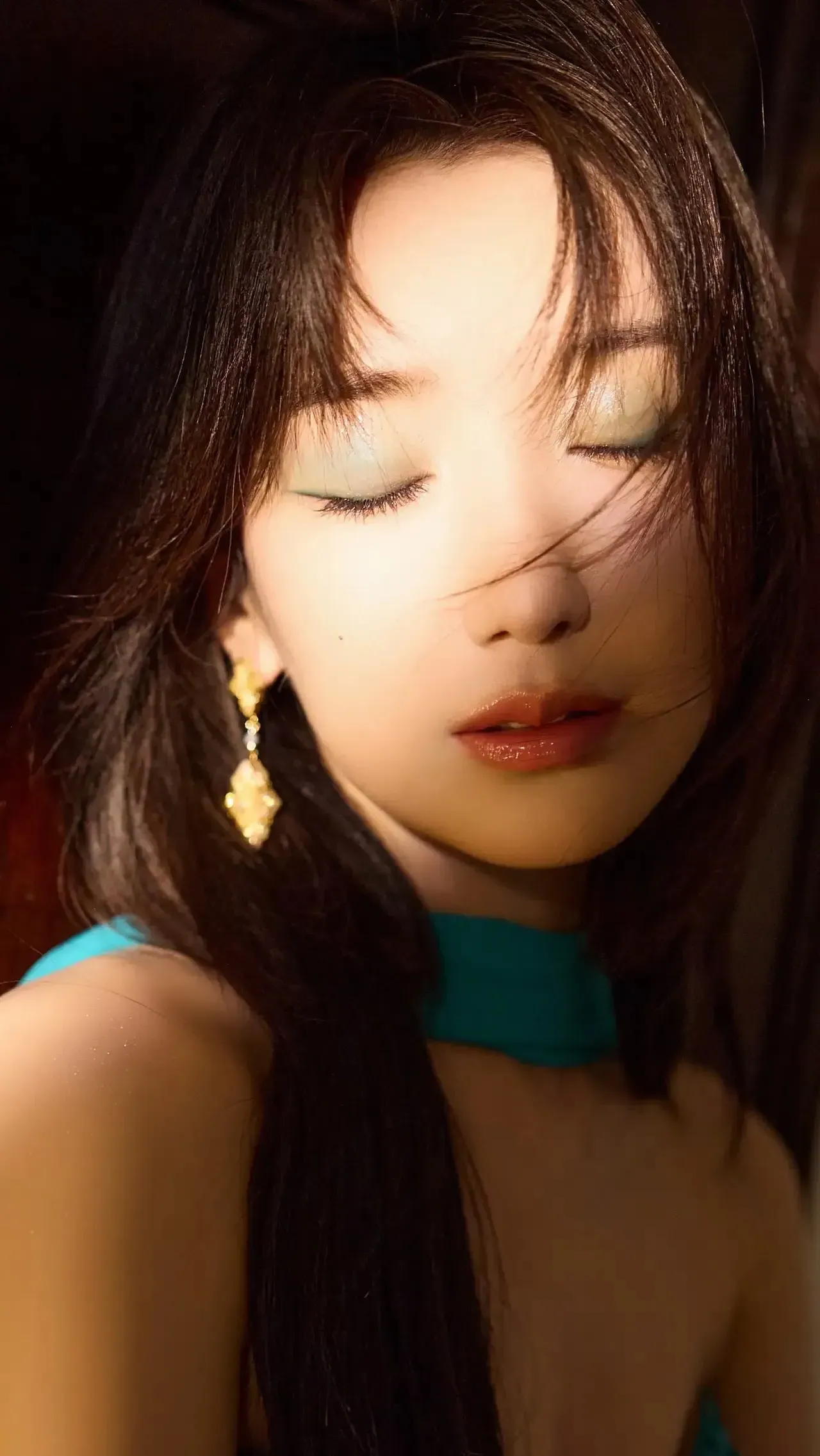 毛晓彤风情万种写真插图4