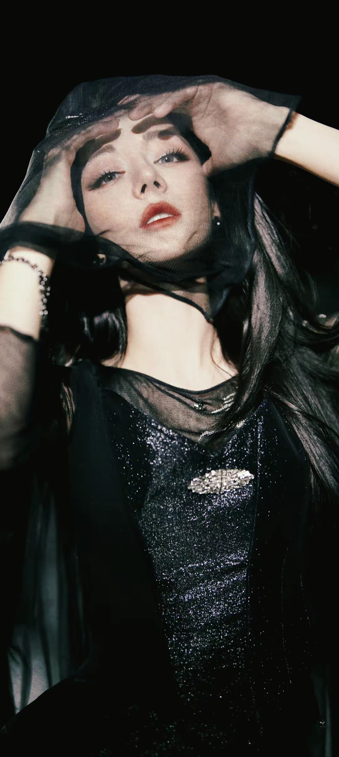 冷艳美人迪丽热巴写真插图11