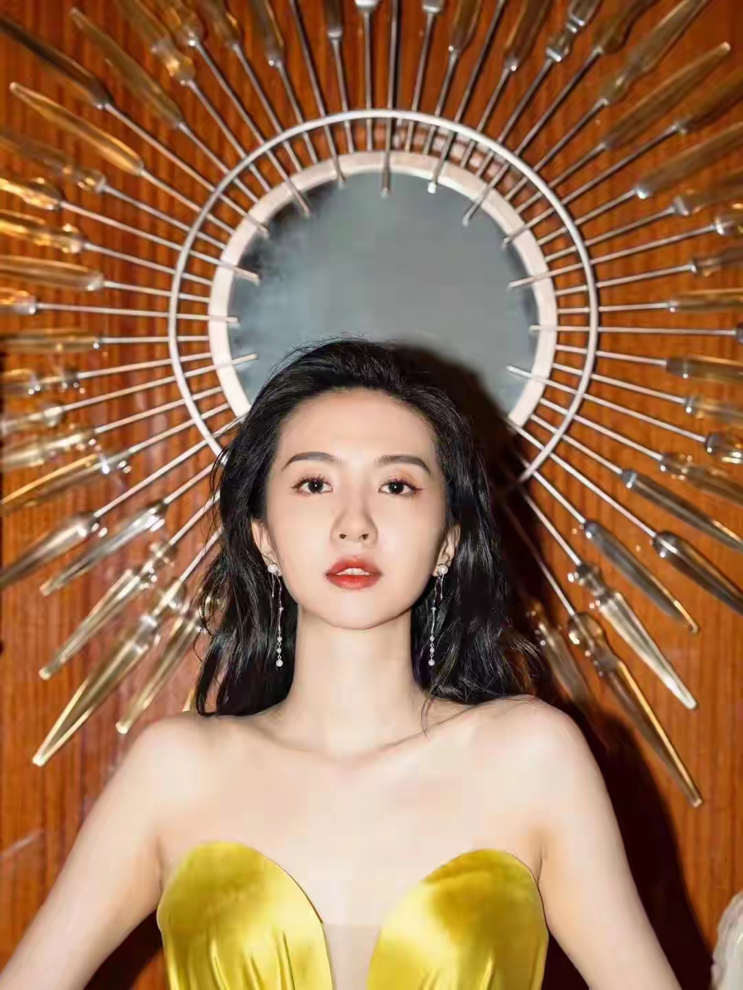 王梓薇写真插图1