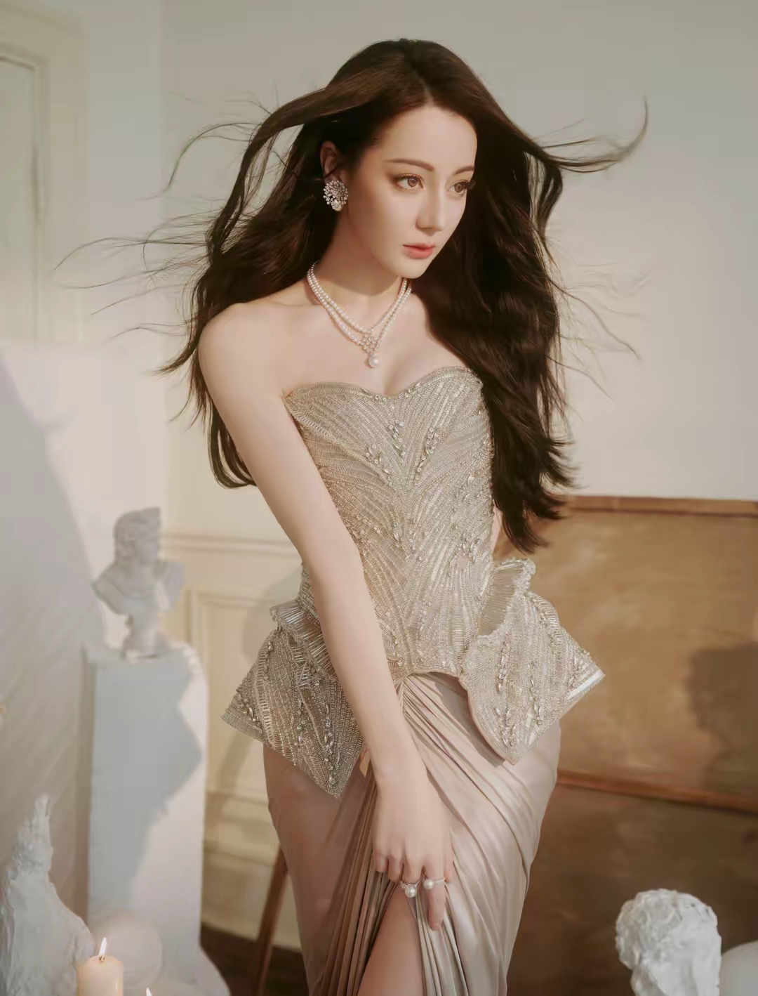 迪丽热巴写真插图7