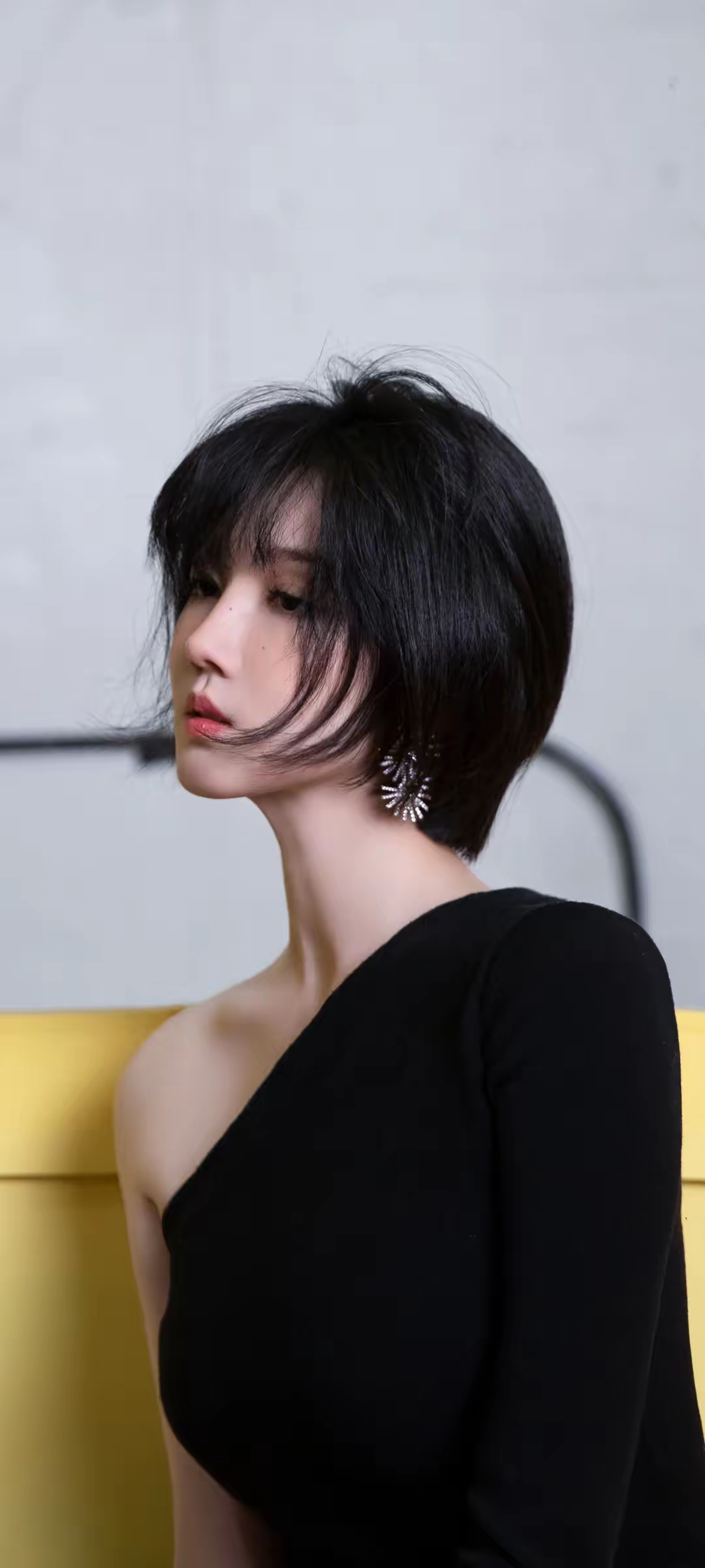 陈小纭优雅写真壁纸插图6